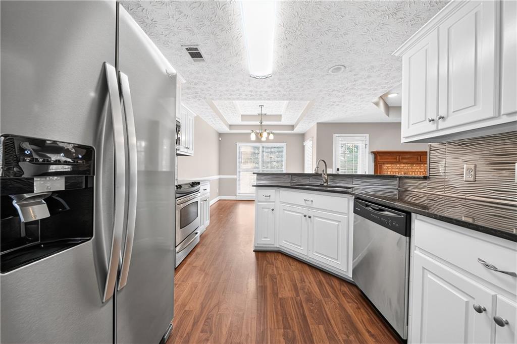 5018 Briarwood Court