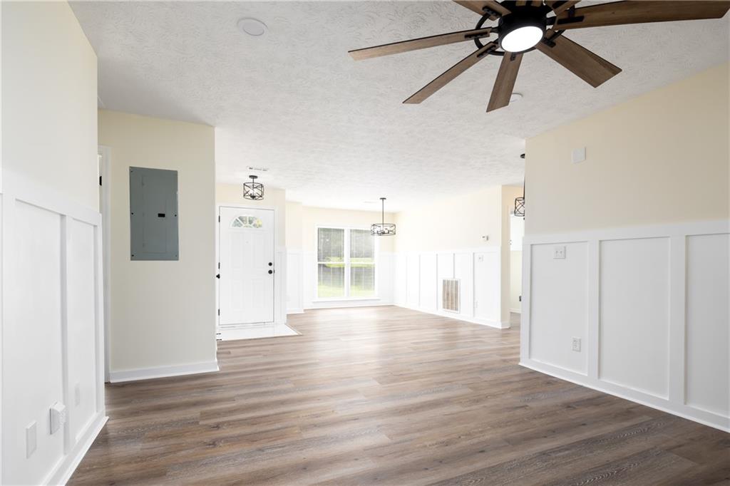 558 Lee Road 295