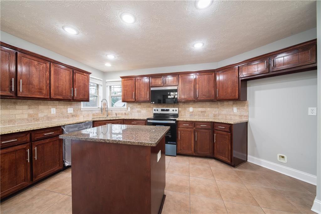 538 Lee Road 450