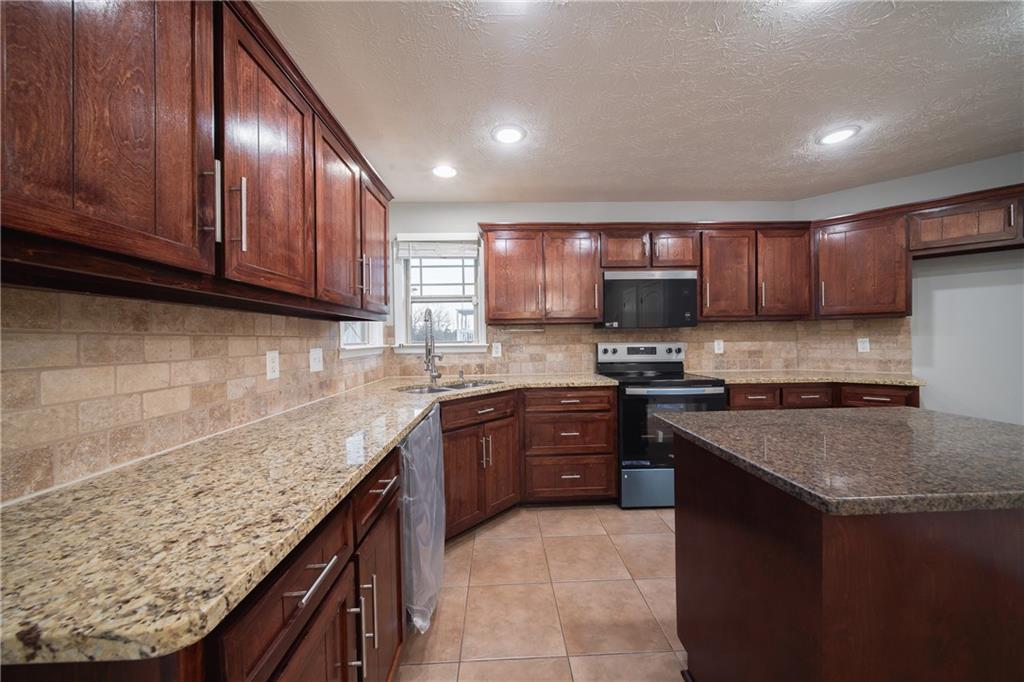 538 Lee Road 450