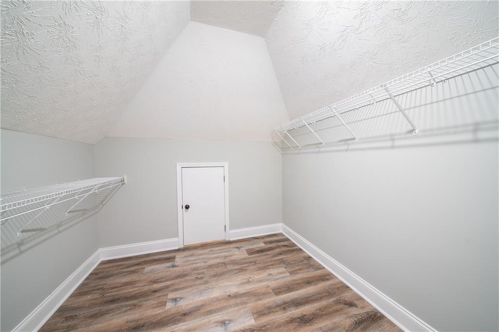 538 Lee Road 450