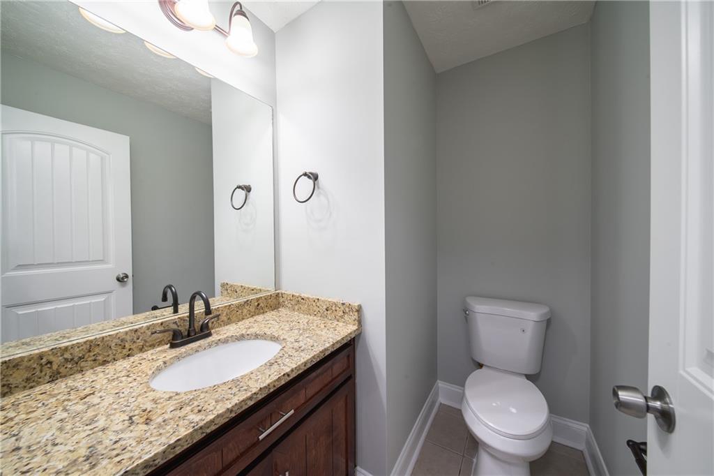 538 Lee Road 450