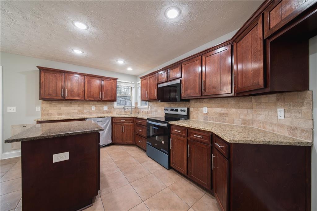 538 Lee Road 450