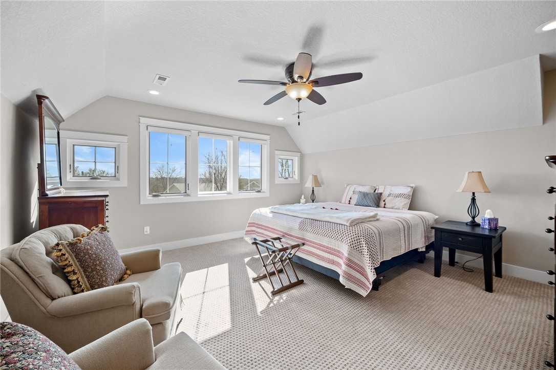 6211 Deer Lane