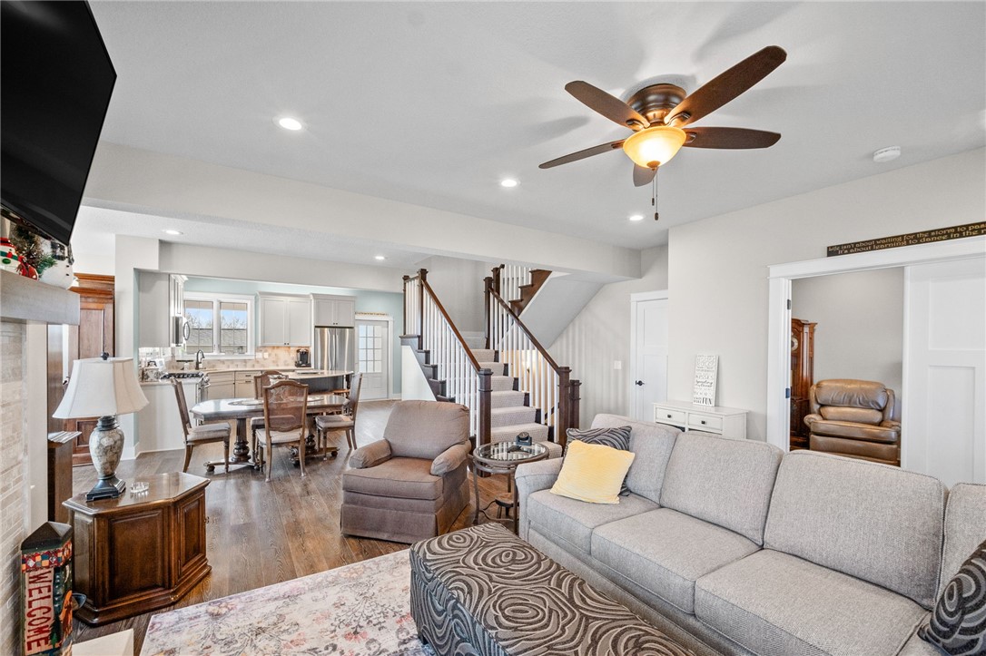 6211 Deer Lane