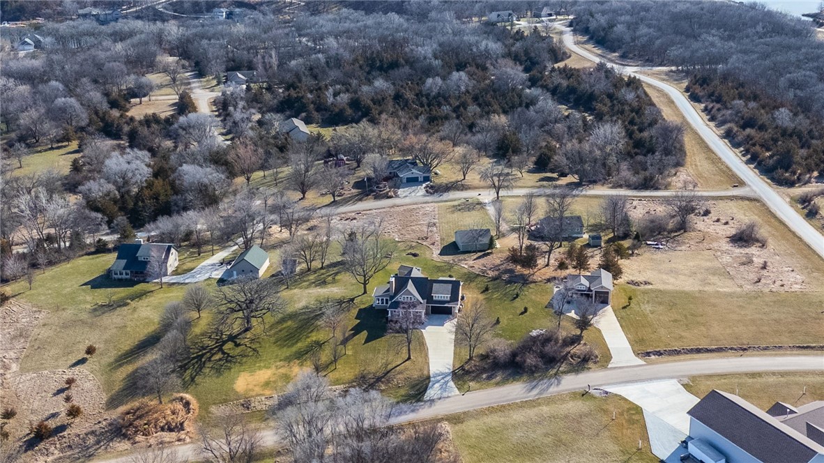 6211 Deer Lane