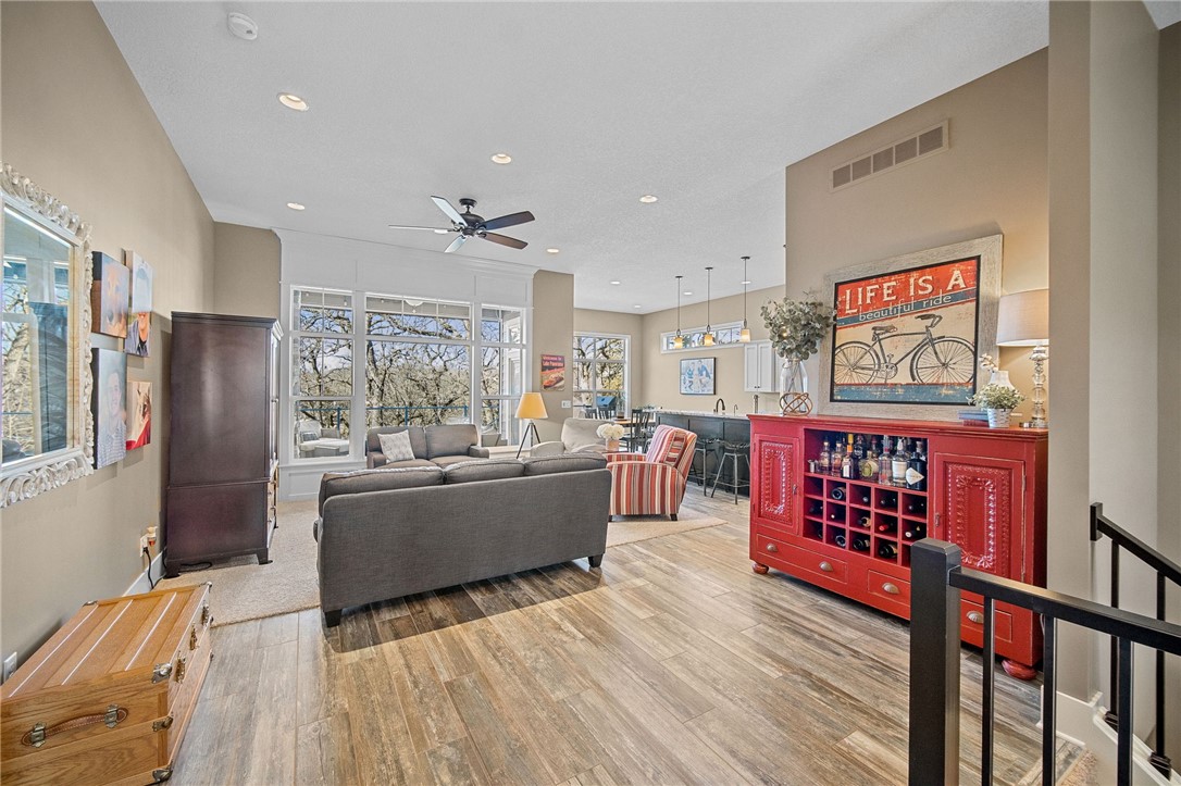 4887 Panorama Drive