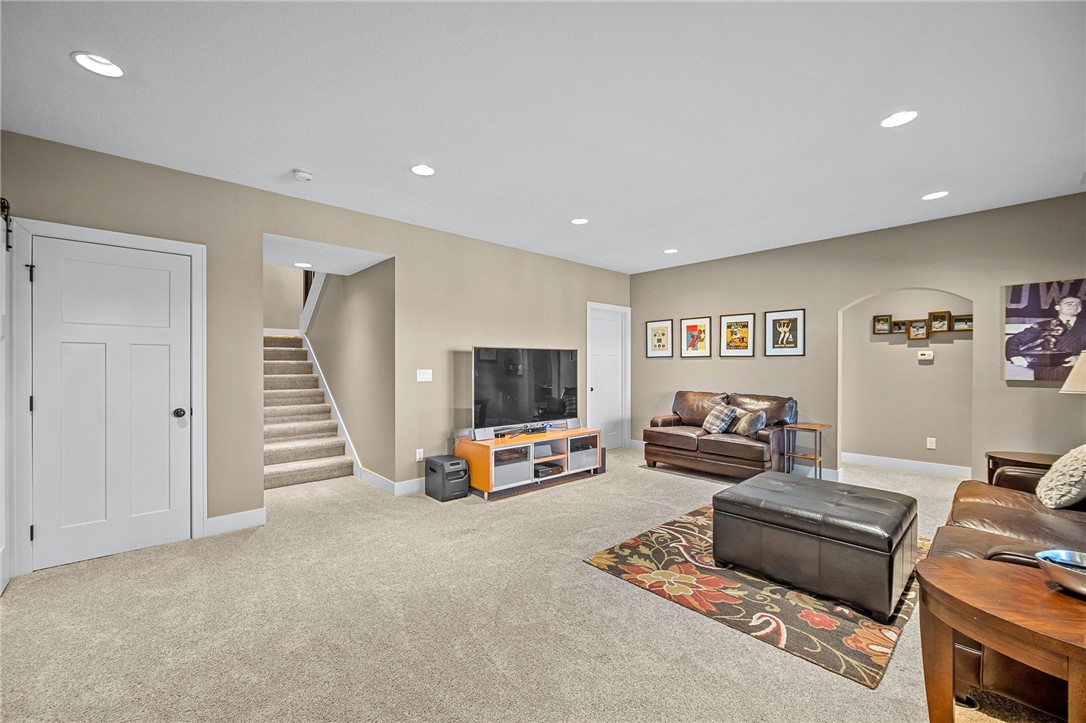 4887 Panorama Drive