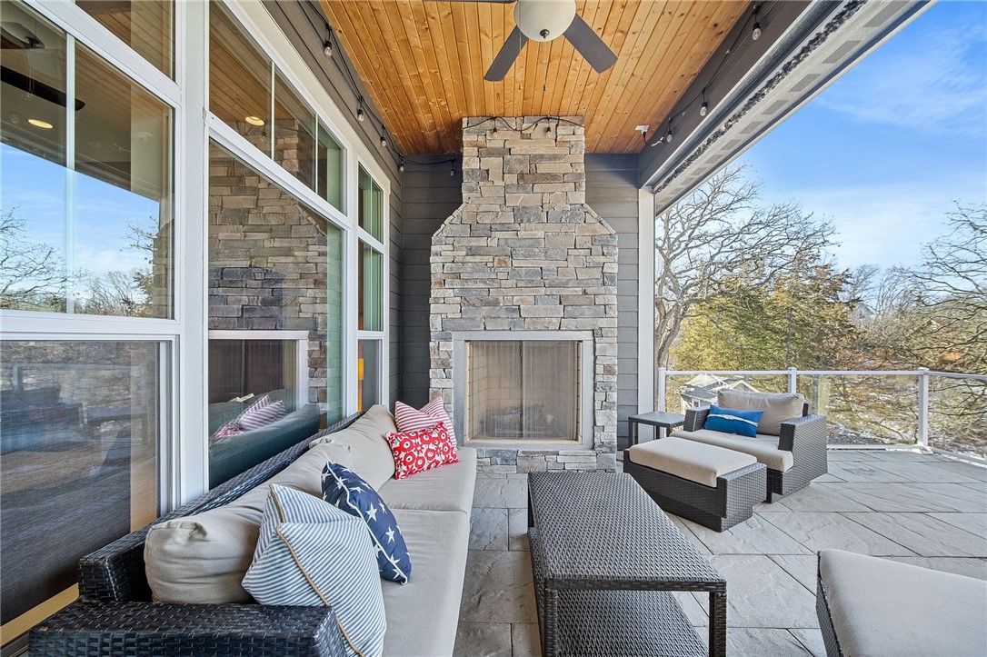 4887 Panorama Drive