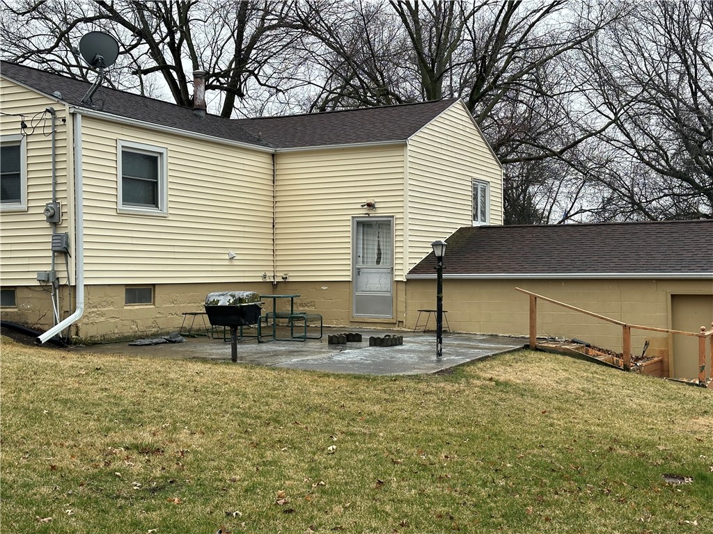 1505 Lake Avenue