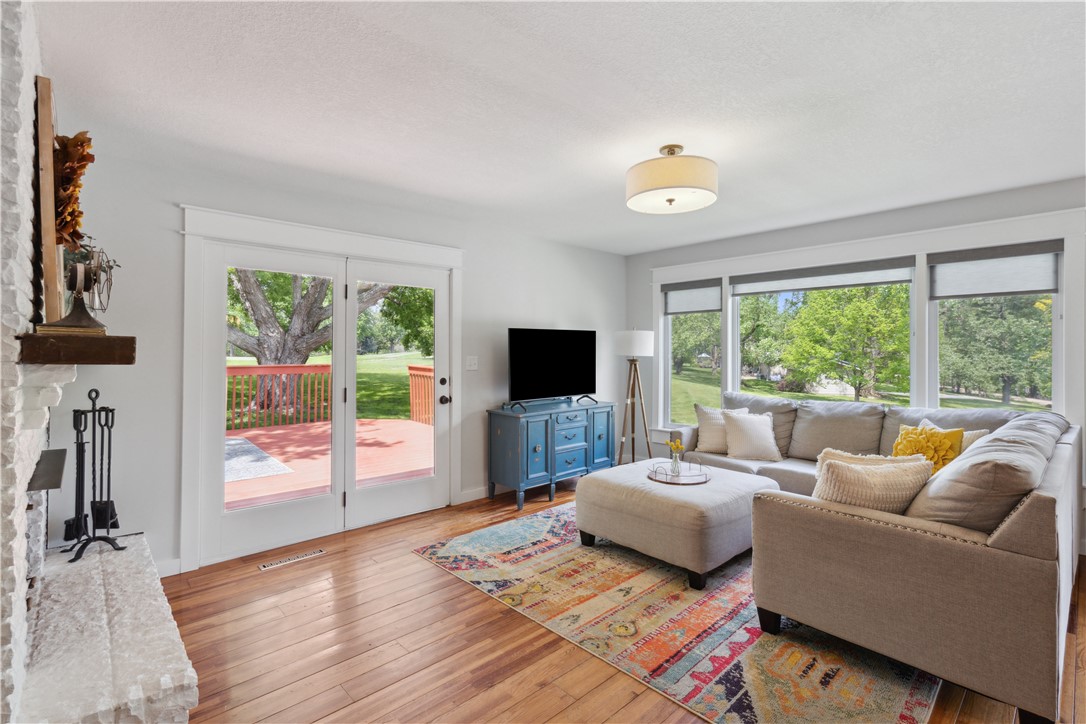 5102 Panorama Drive