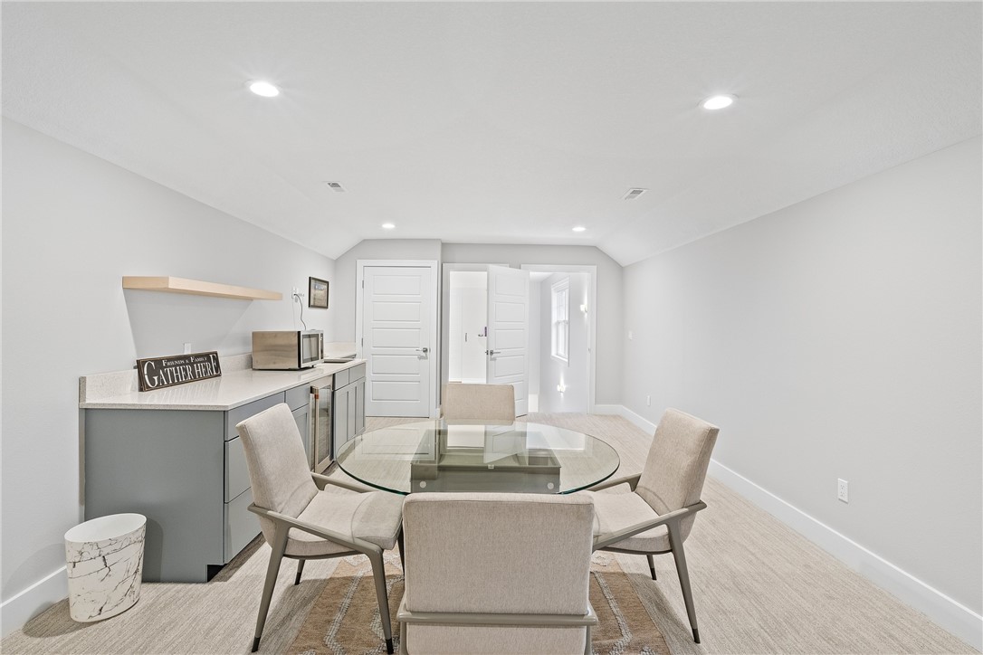 5243 Tie Road