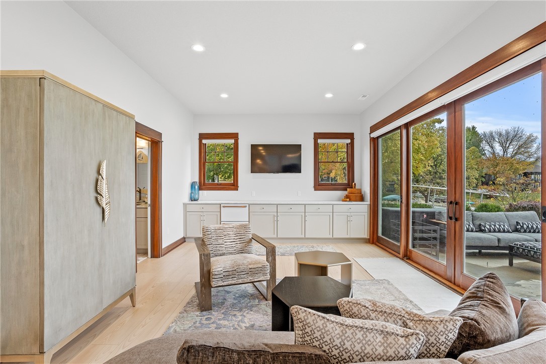 5243 Tie Road