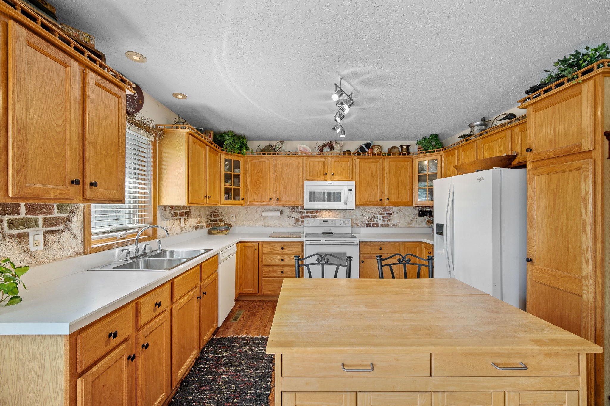 6279 Panorama Drive