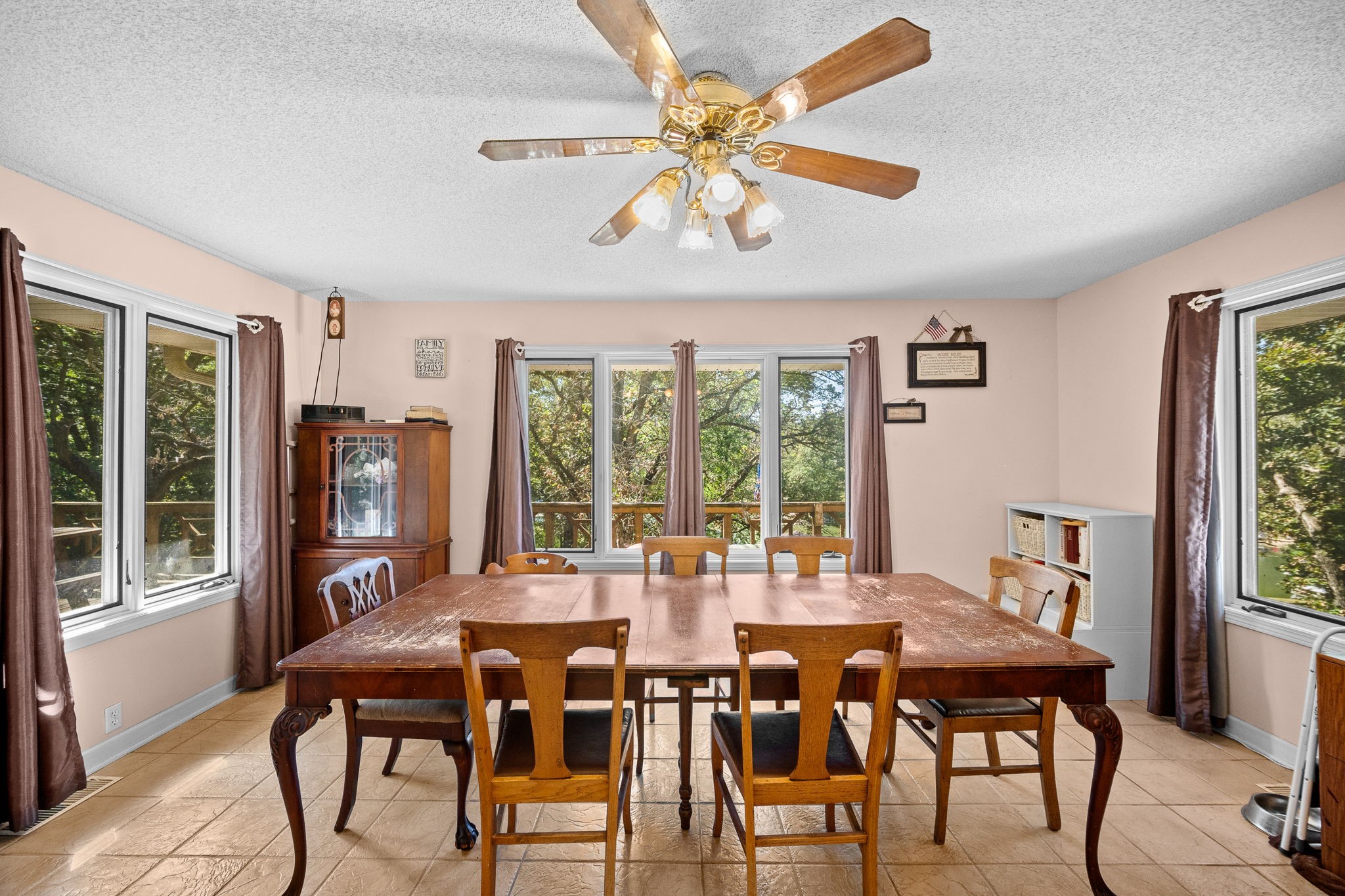 5243 Panorama Drive