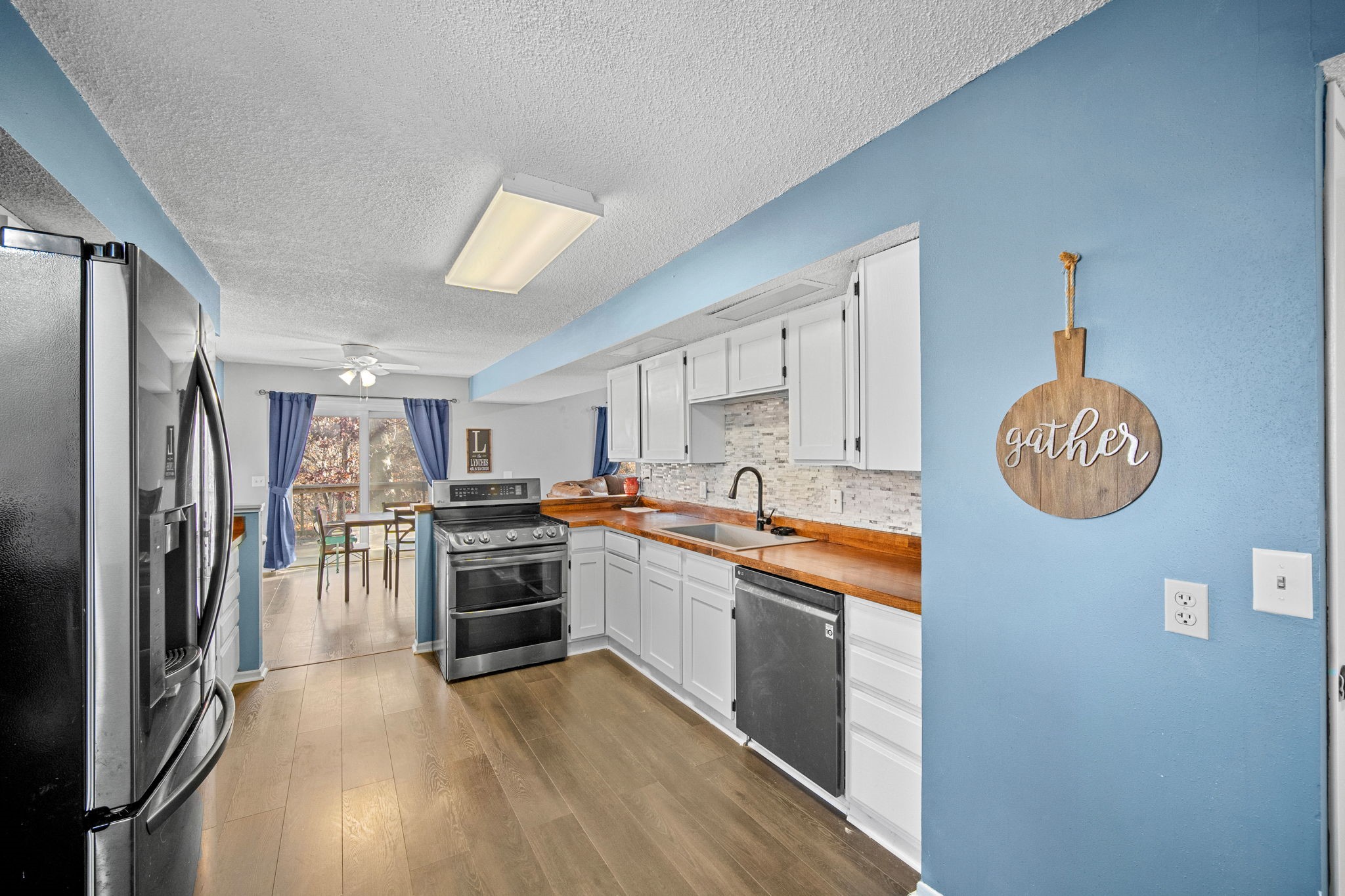 6513 Oak Tree Cove