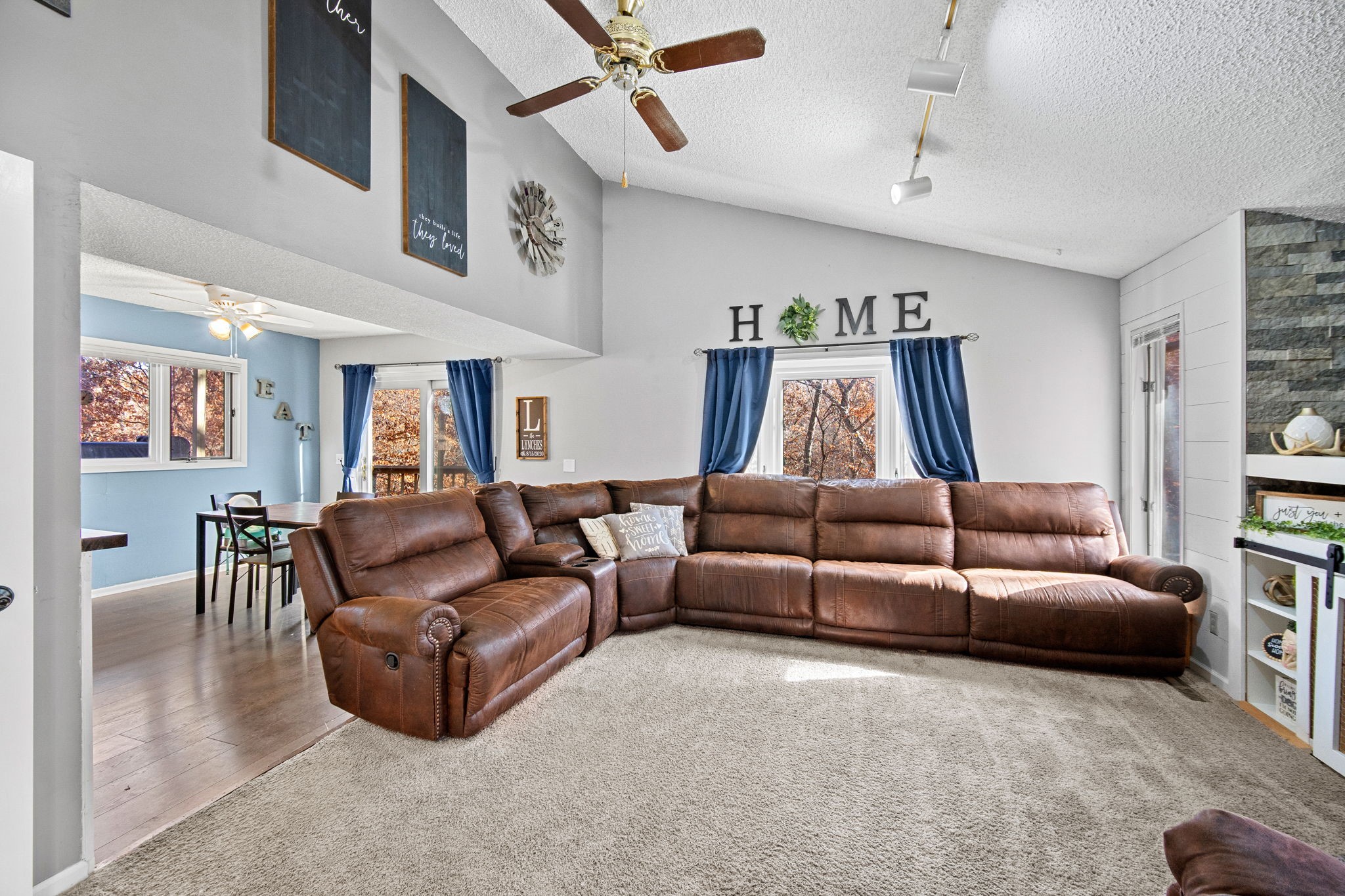 6513 Oak Tree Cove