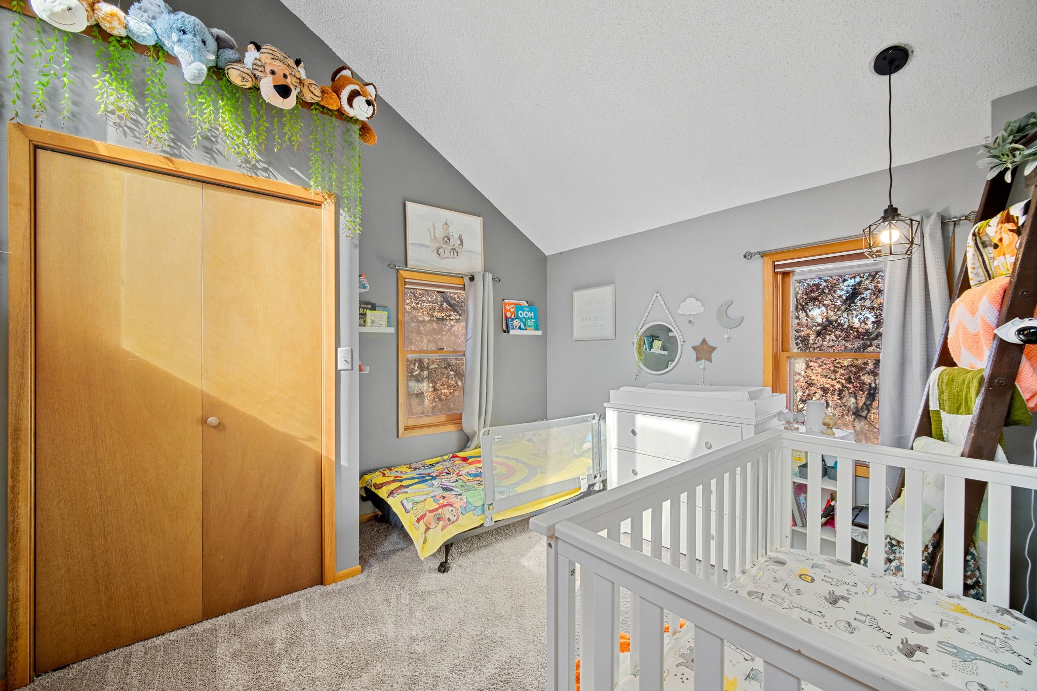 6513 Oak Tree Cove
