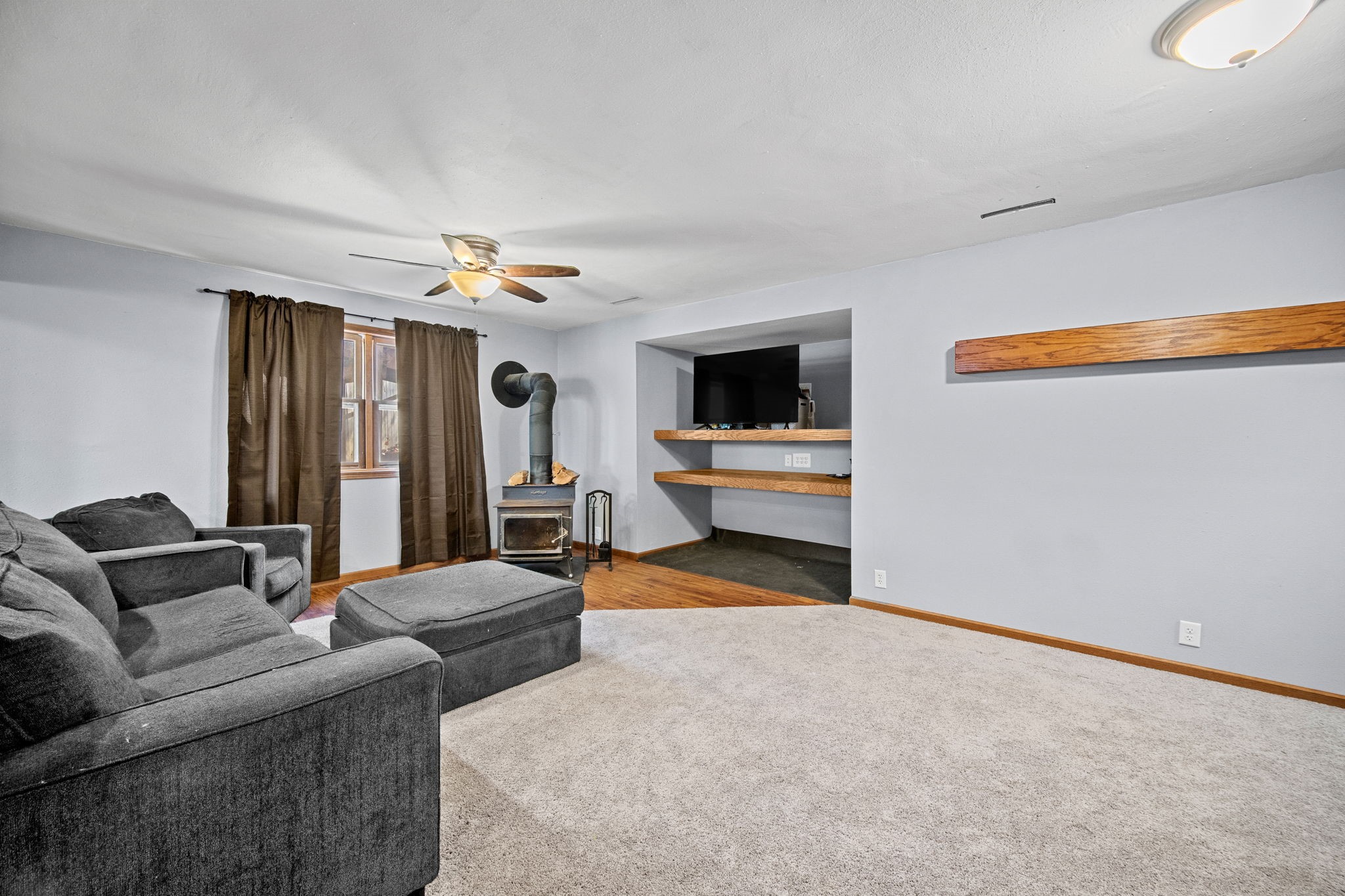 6513 Oak Tree Cove