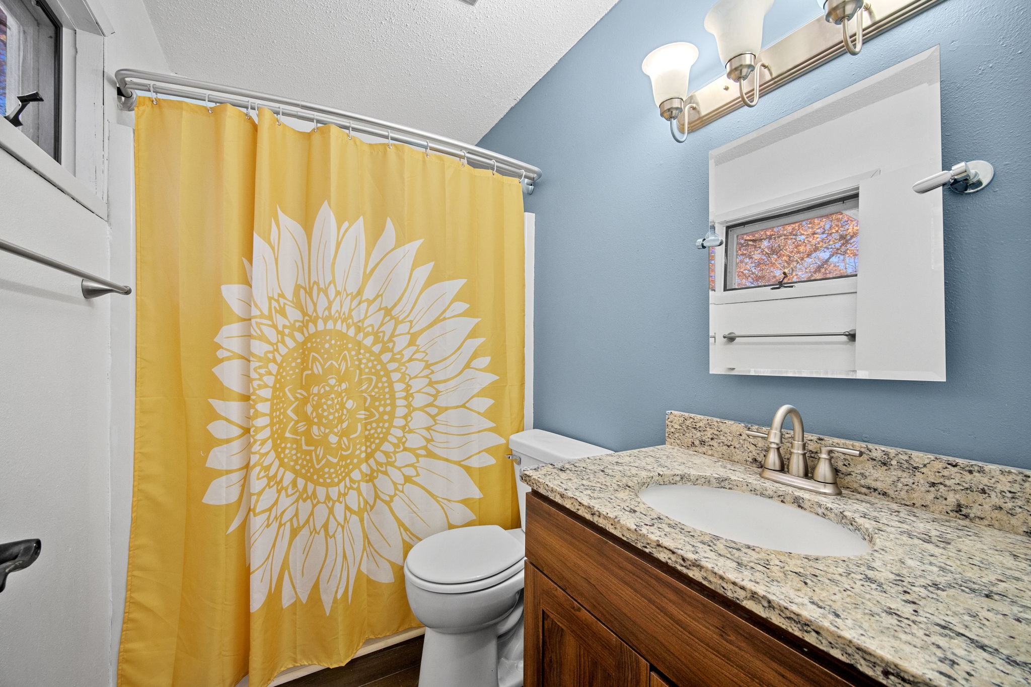 6513 Oak Tree Cove