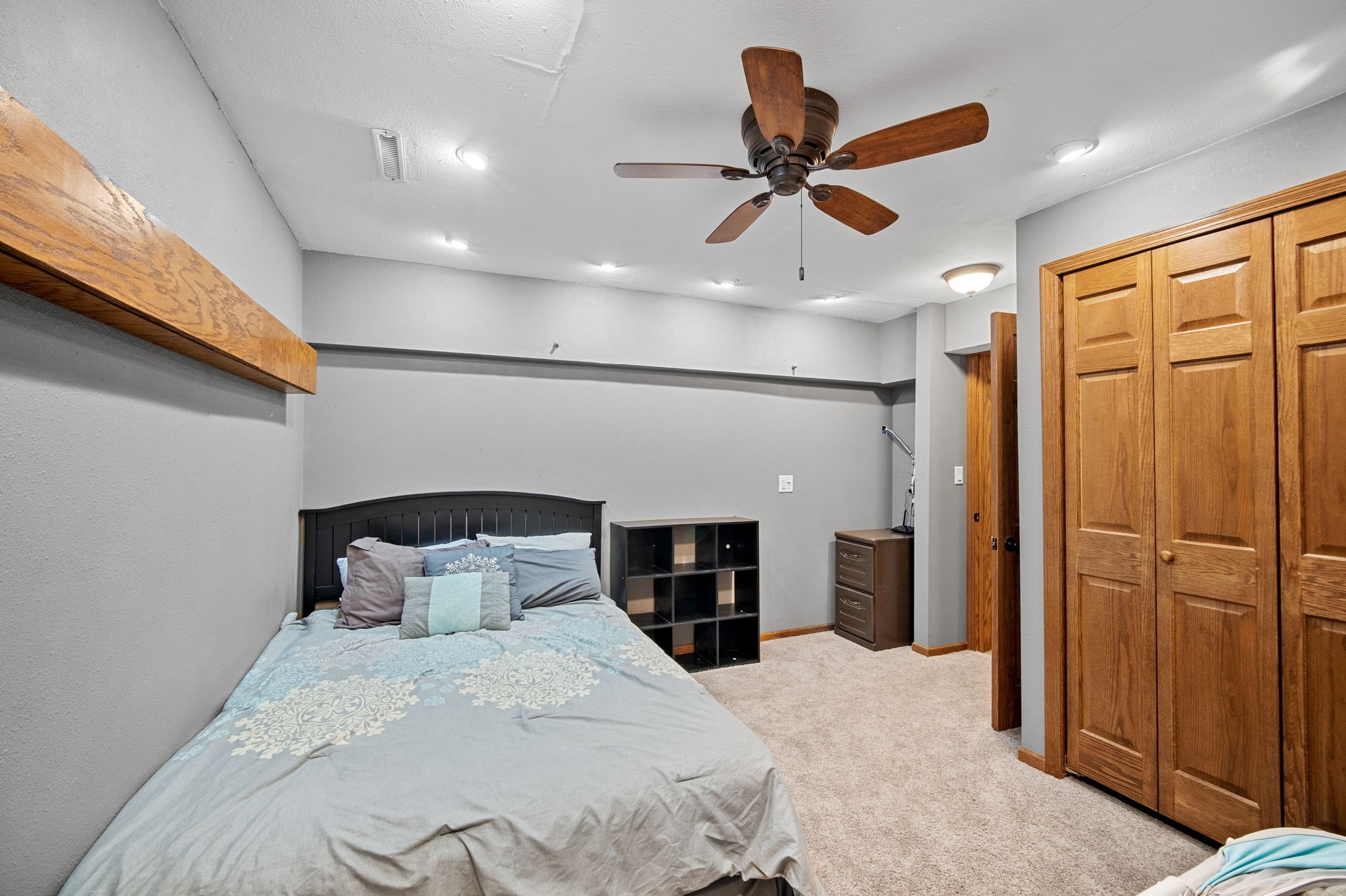 6513 Oak Tree Cove