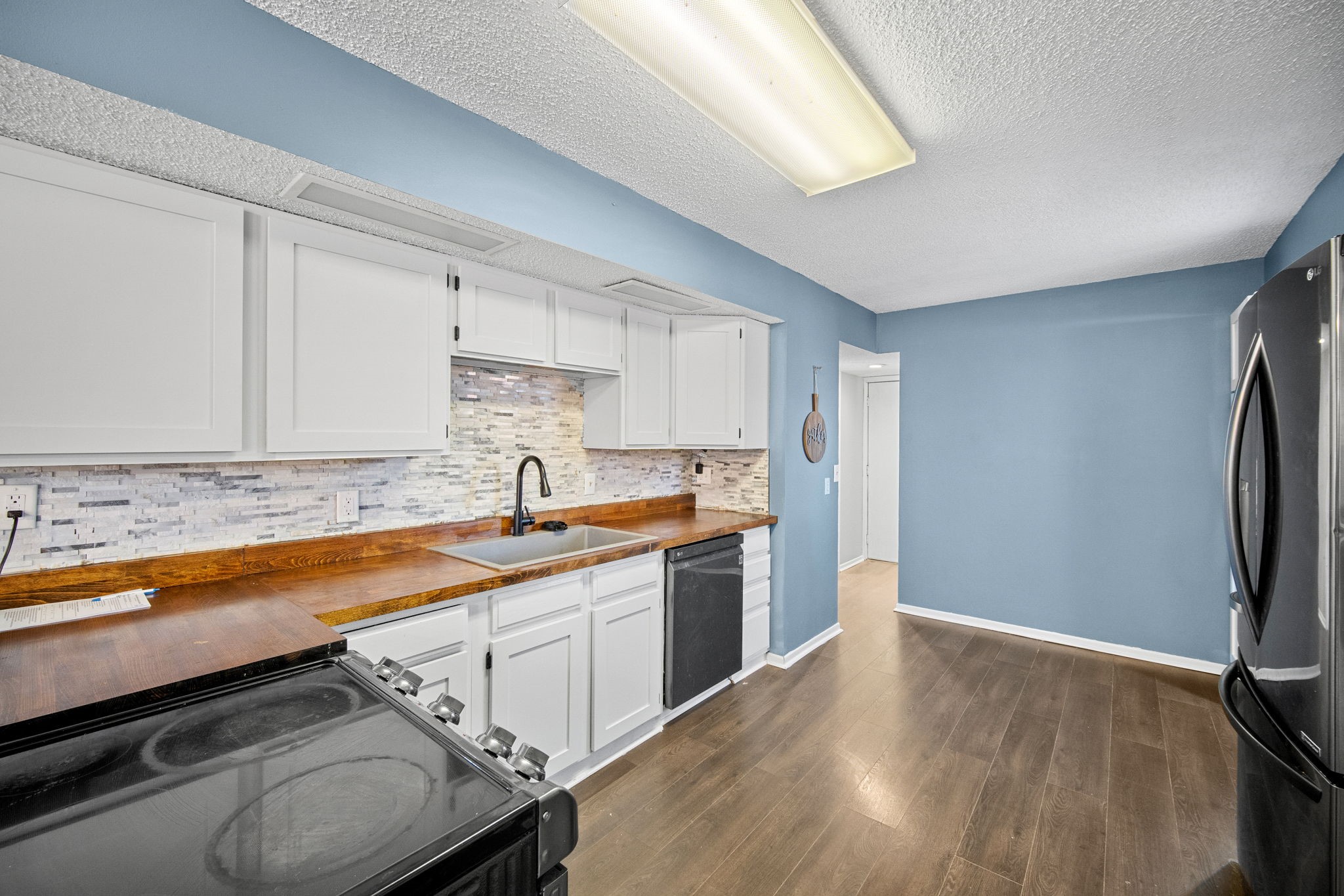 6513 Oak Tree Cove