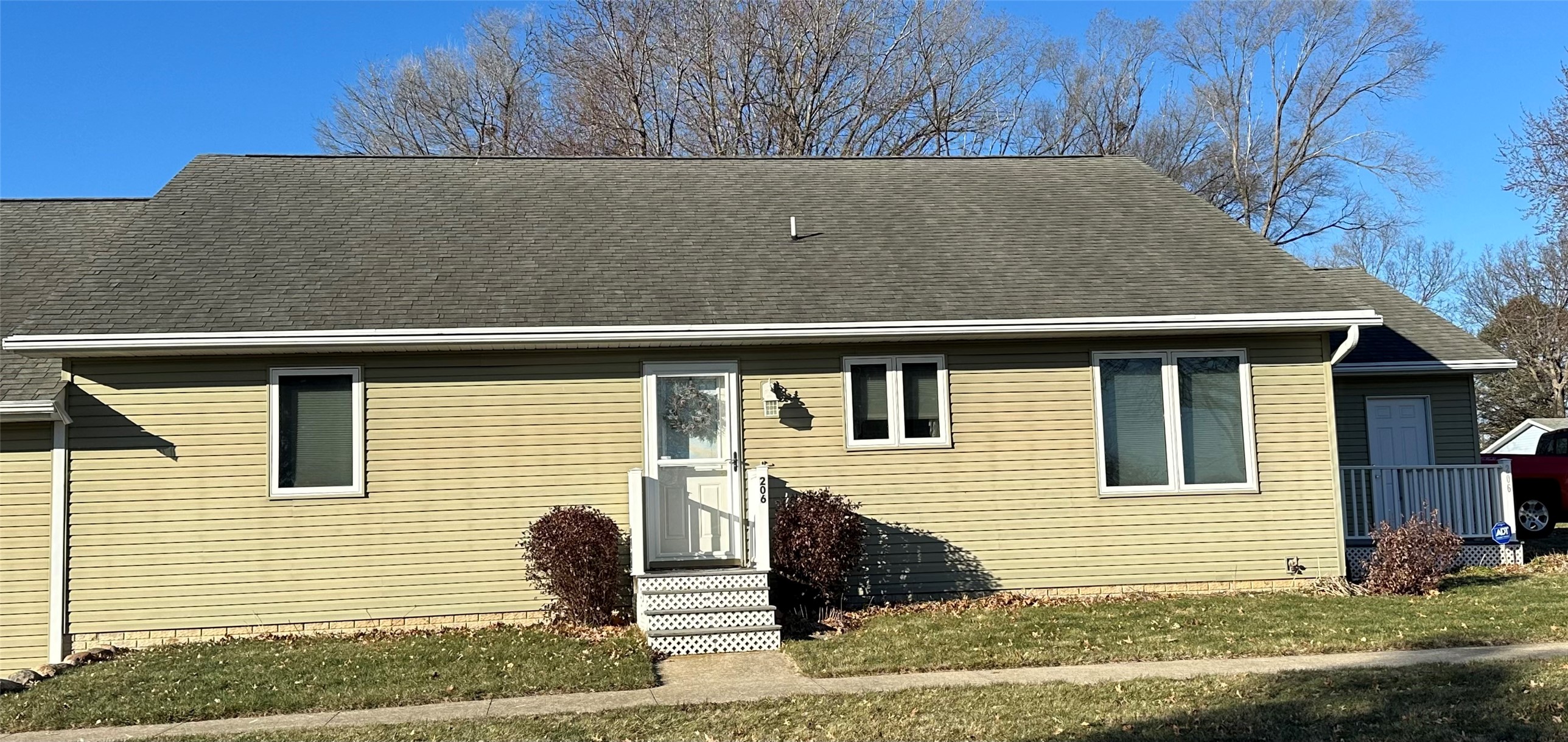 206 SE 8th Street
