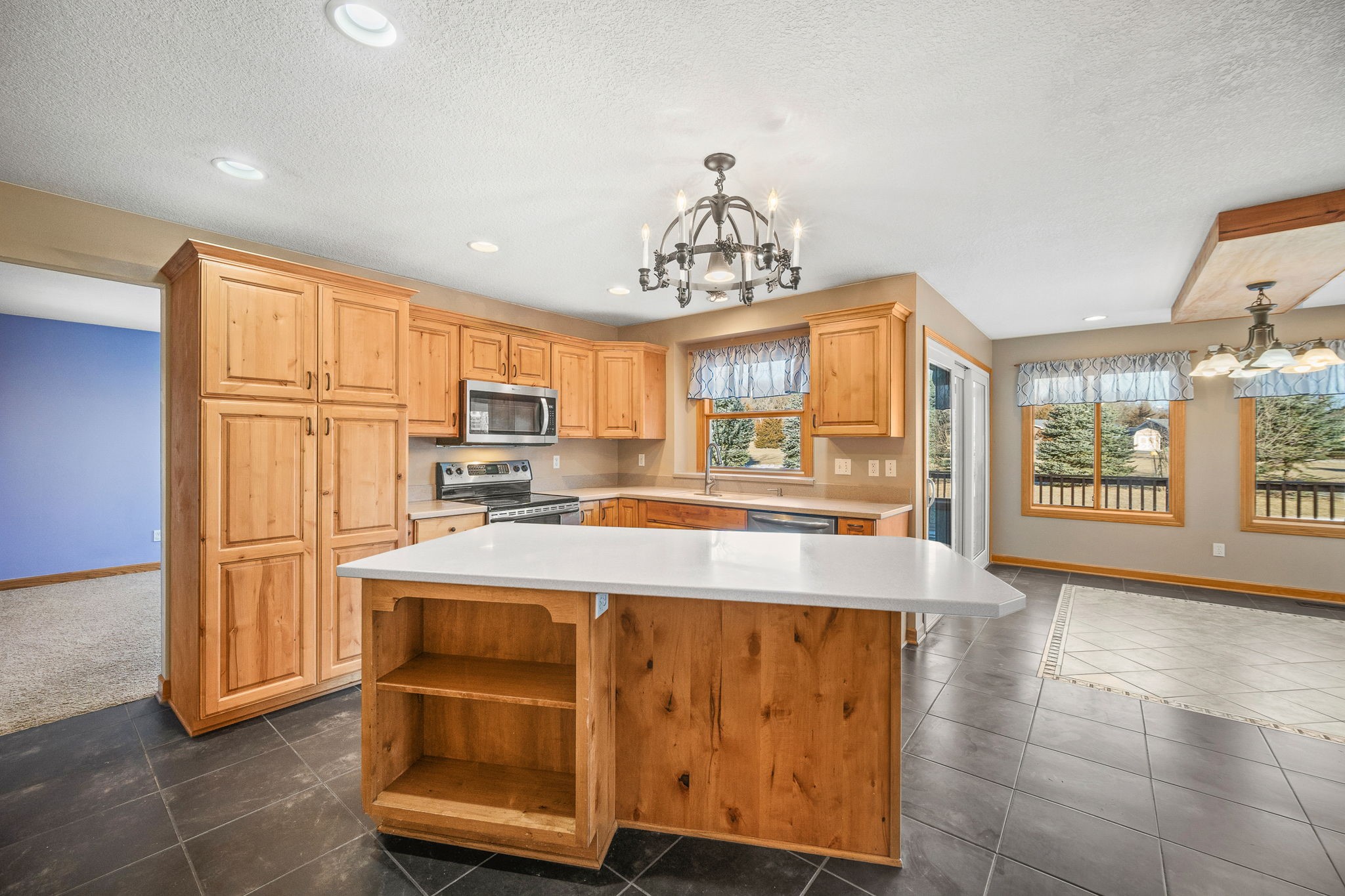 6343 WILSON Drive