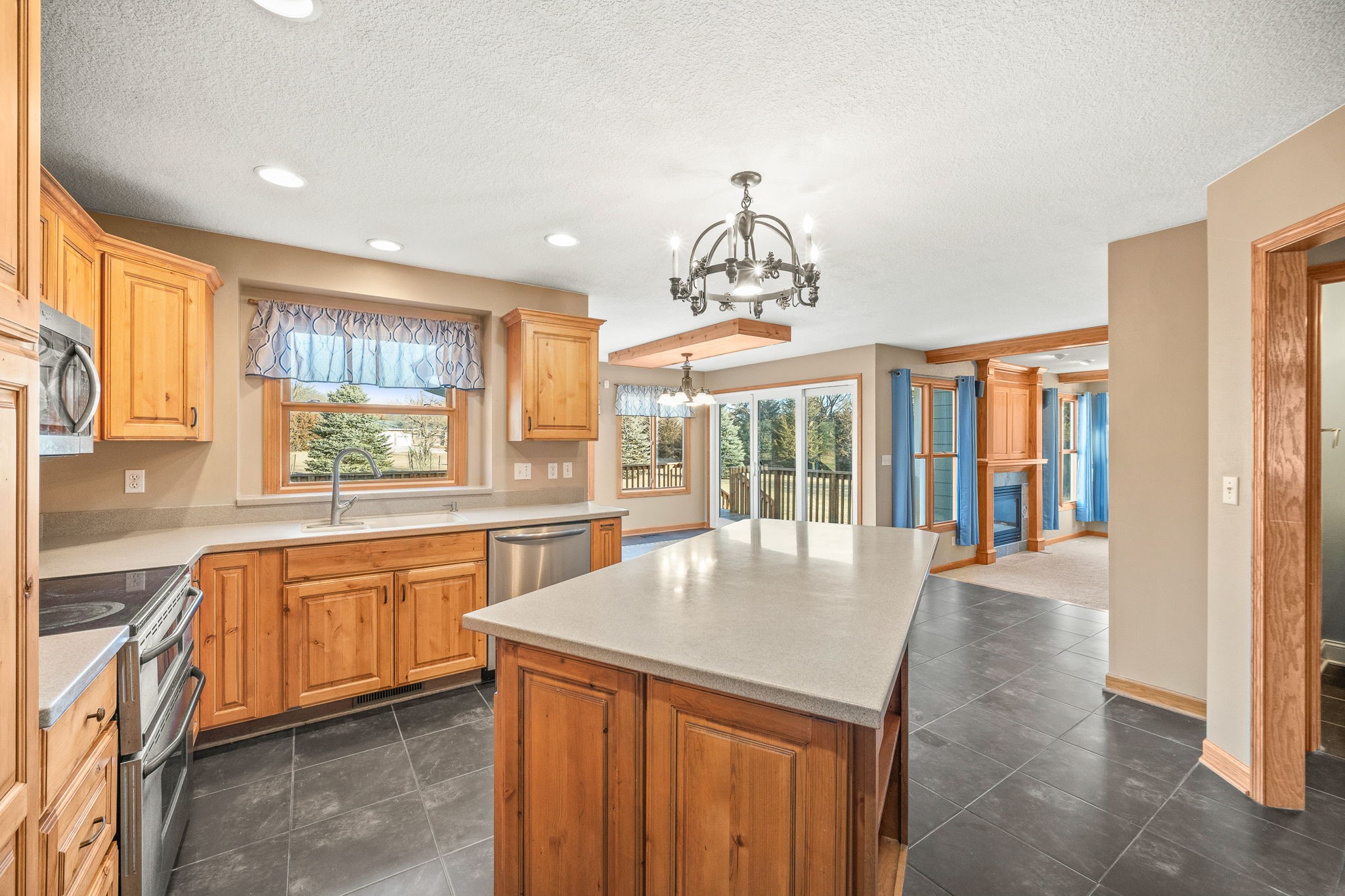 6343 WILSON Drive