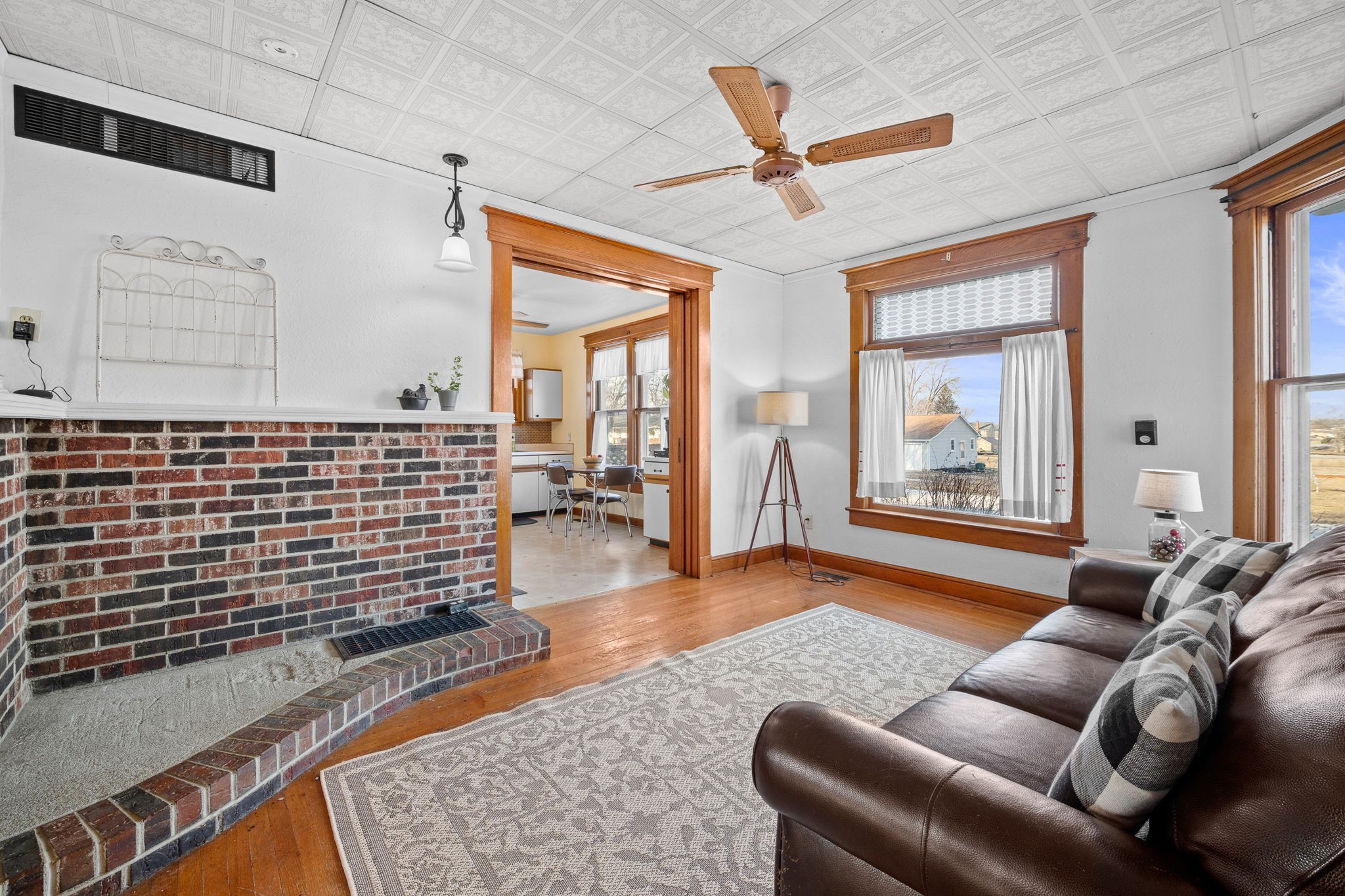 218 NE 3rd Street