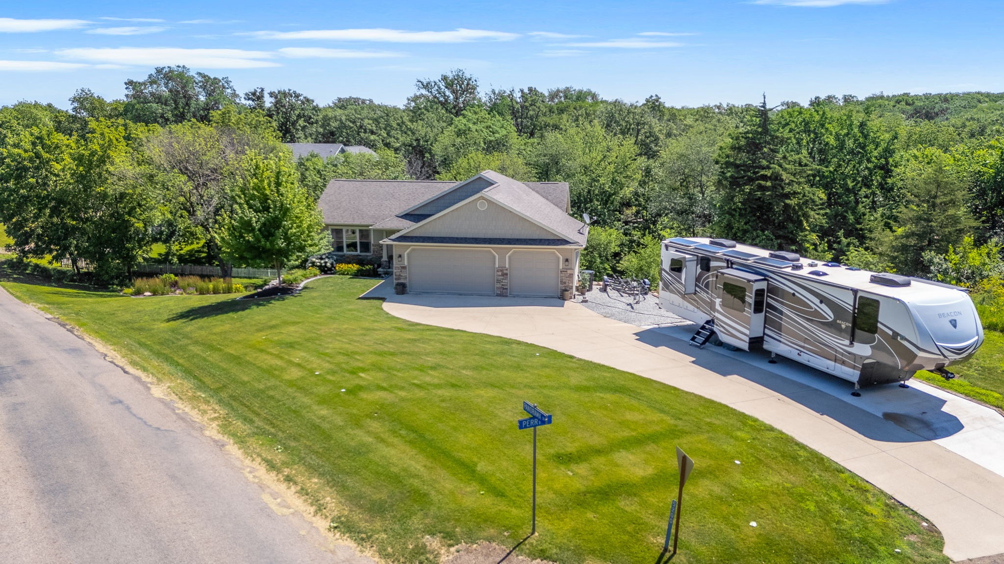 5200 Perry Point