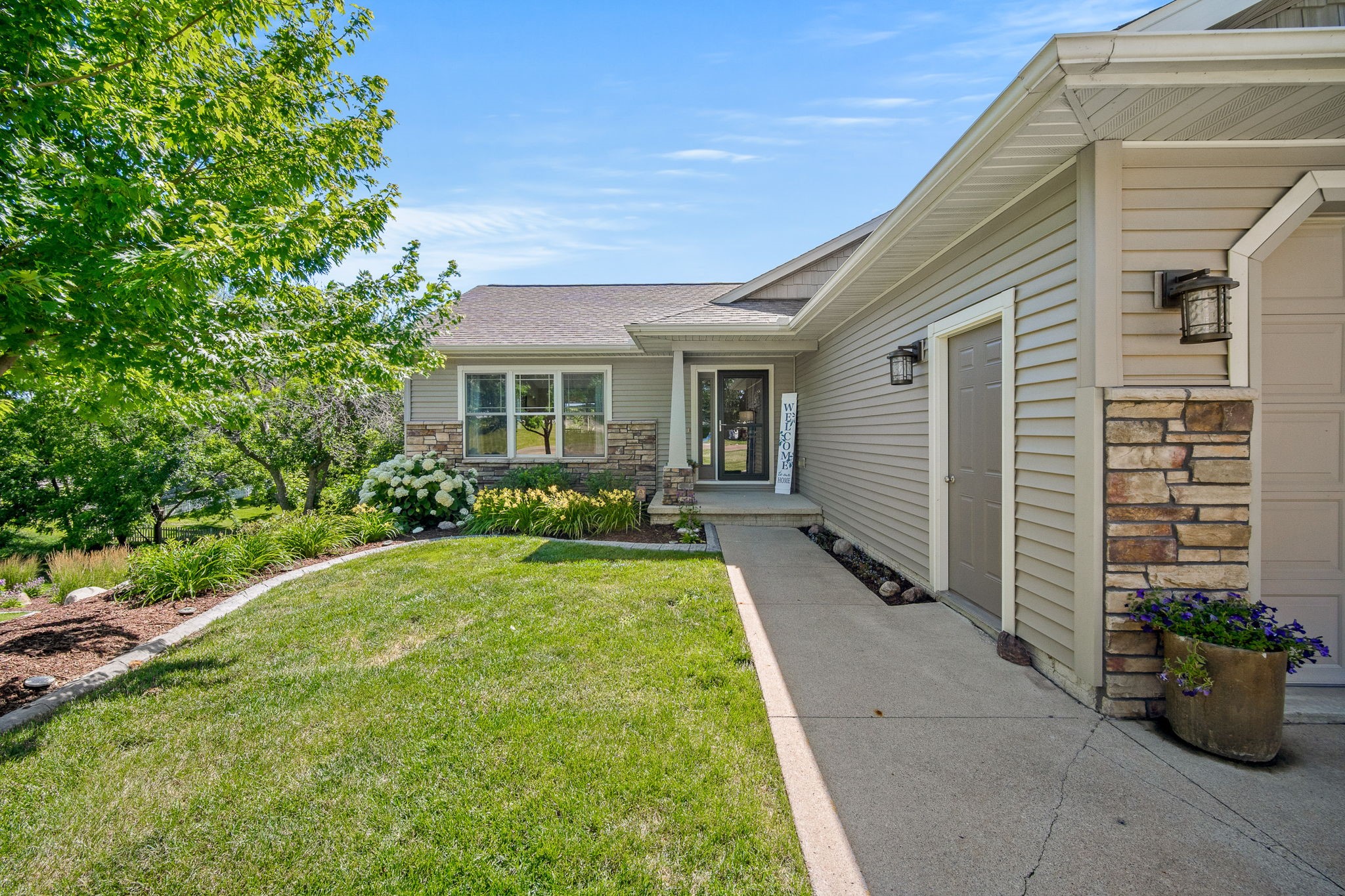 5200 Perry Point