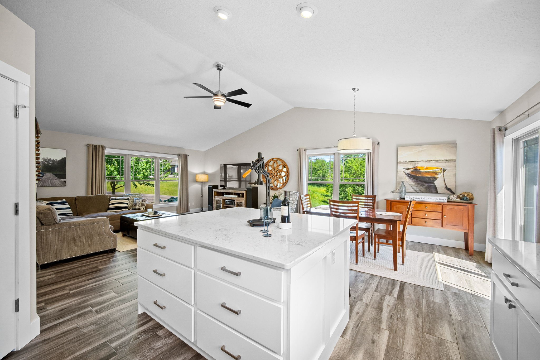 5200 Perry Point
