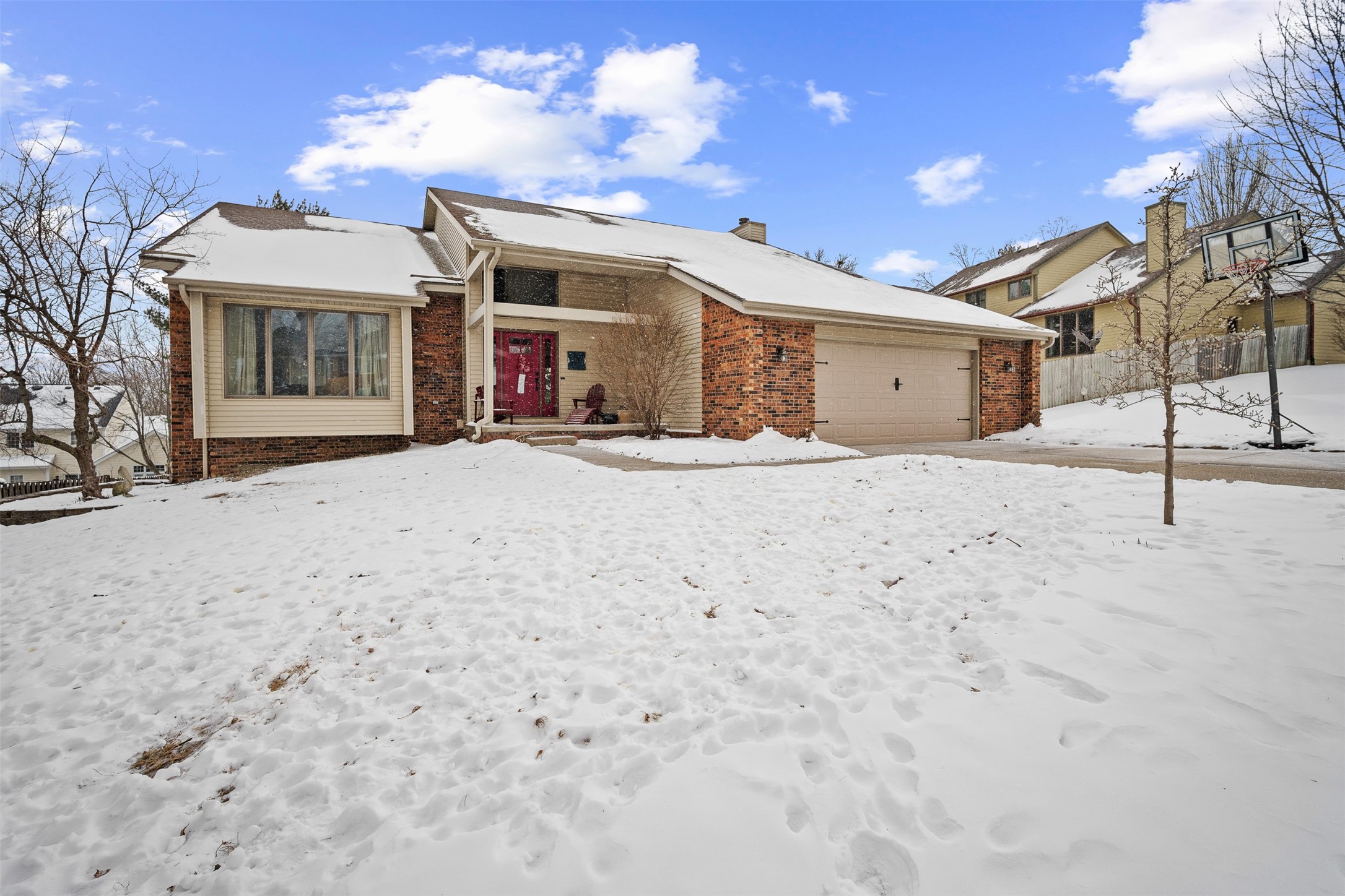220 S 28TH Street