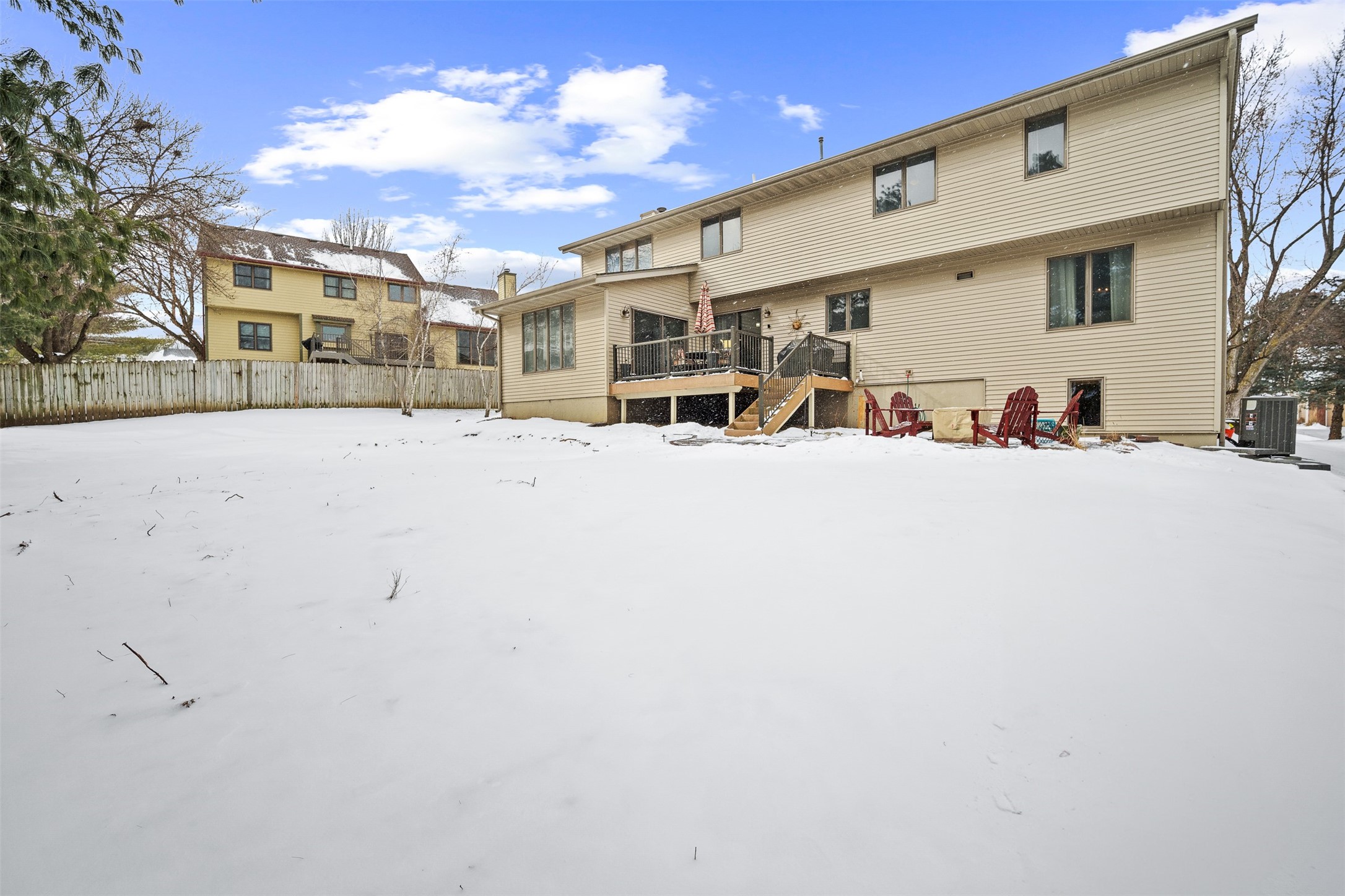 220 S 28TH Street