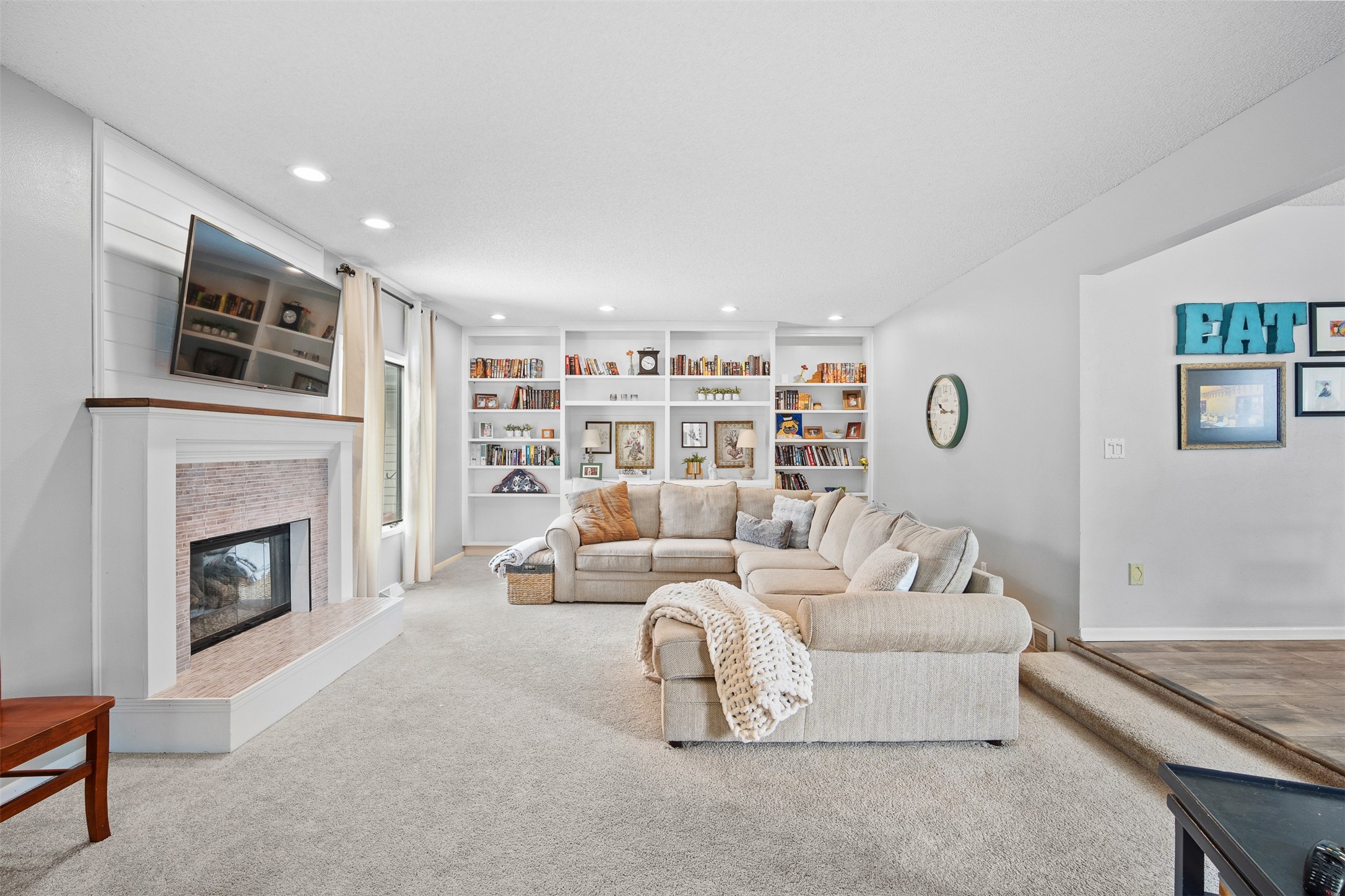 220 S 28TH Street