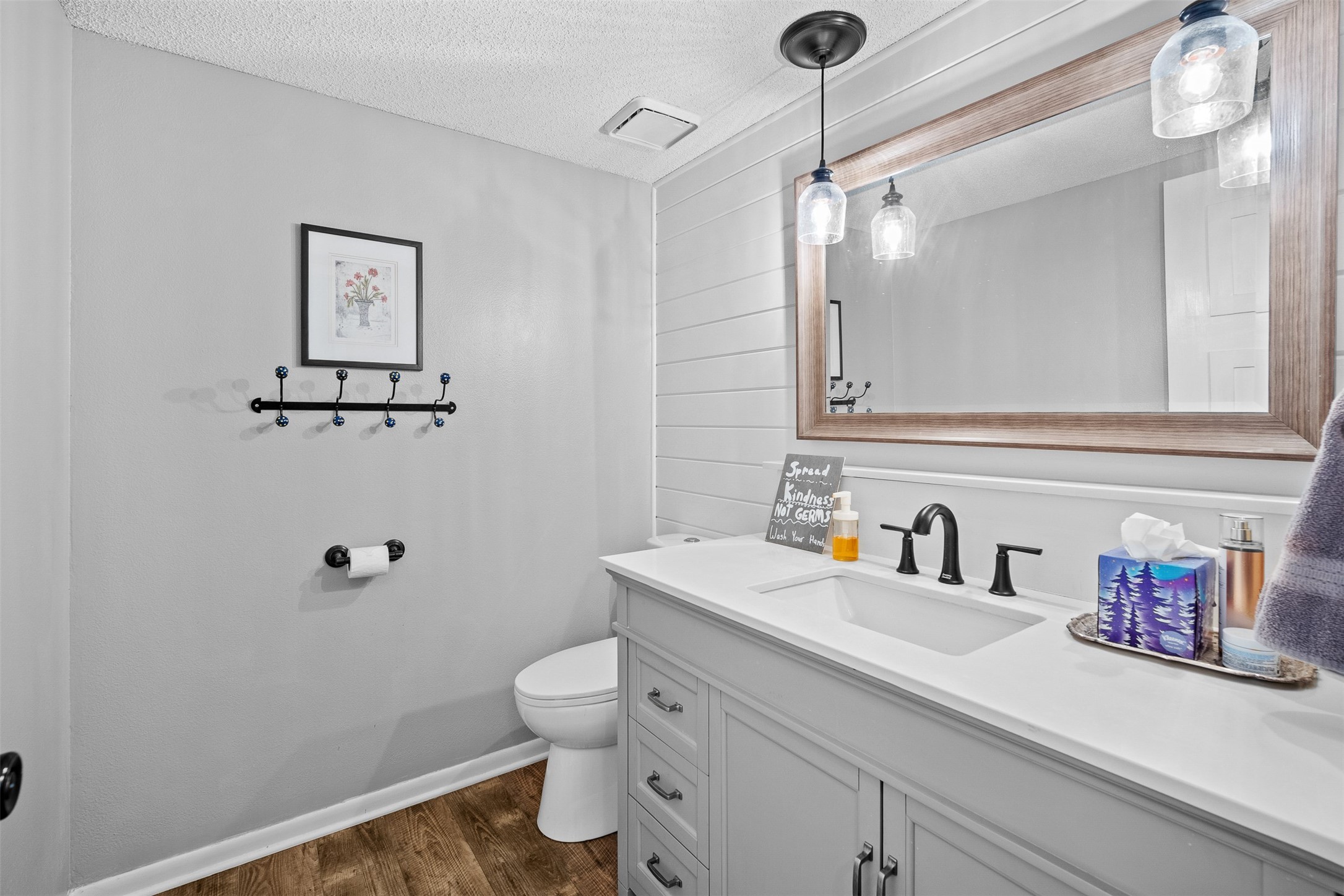 220 S 28TH Street