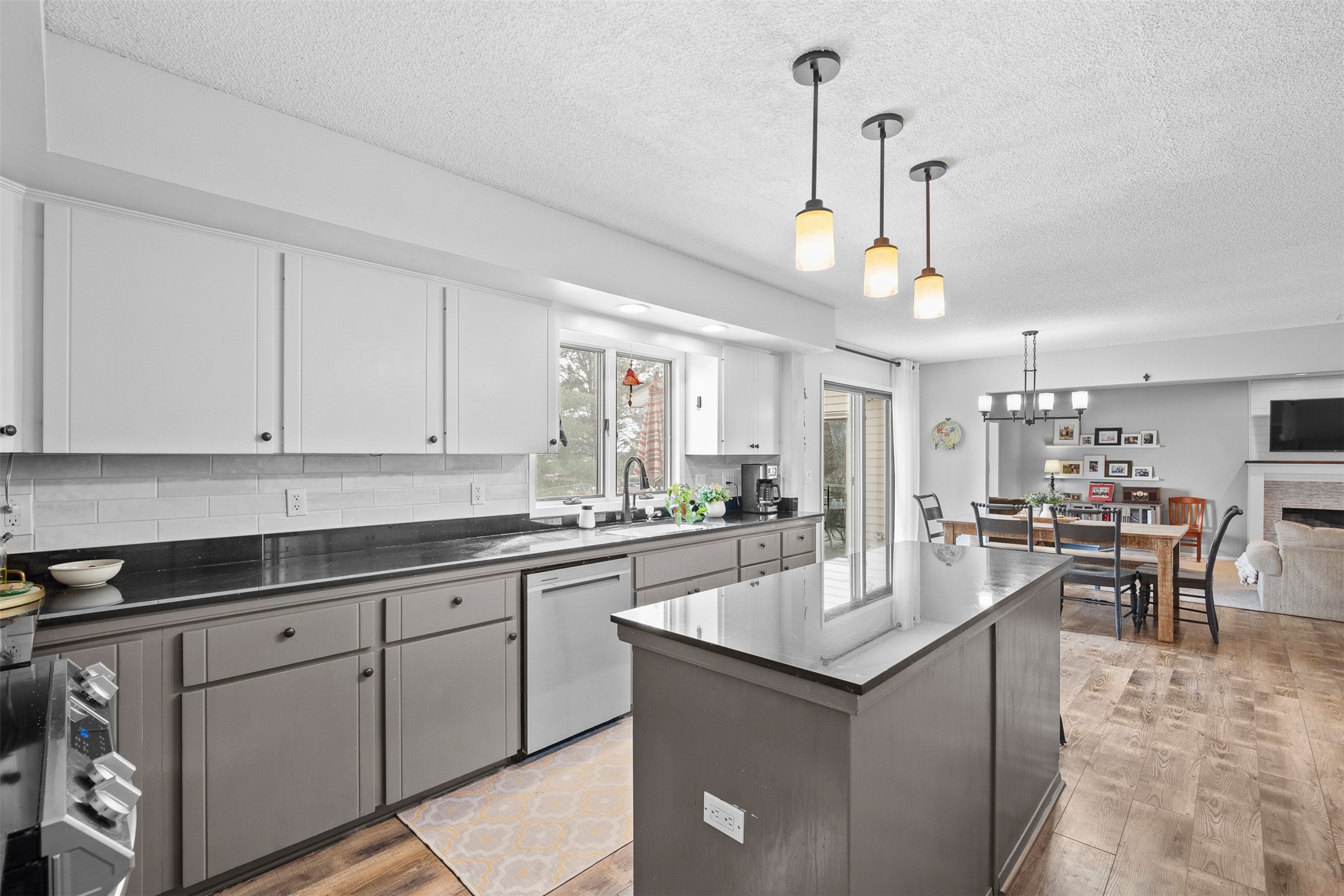220 S 28TH Street