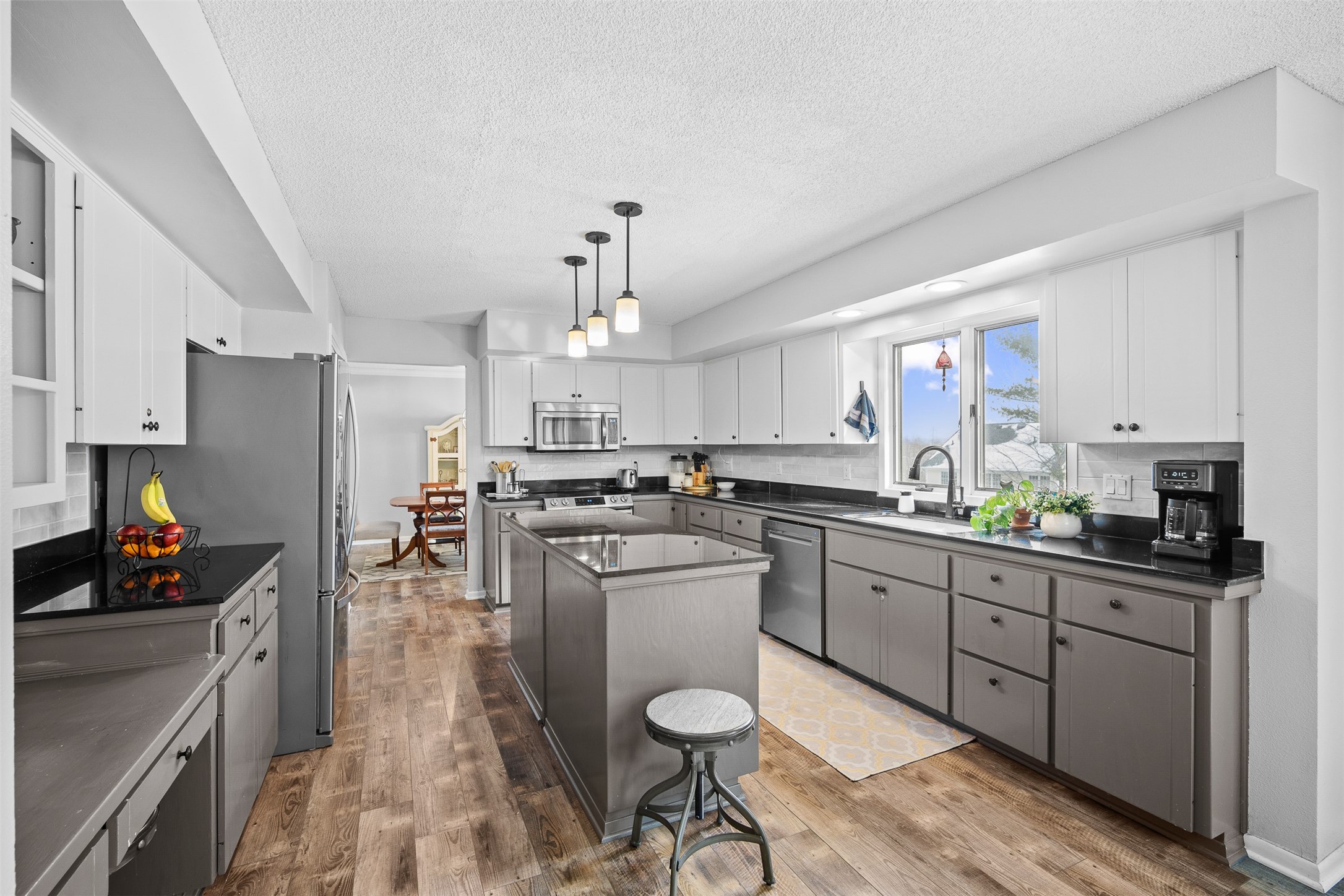 220 S 28TH Street