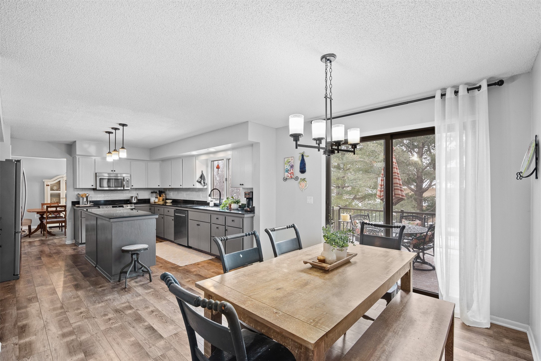 220 S 28TH Street