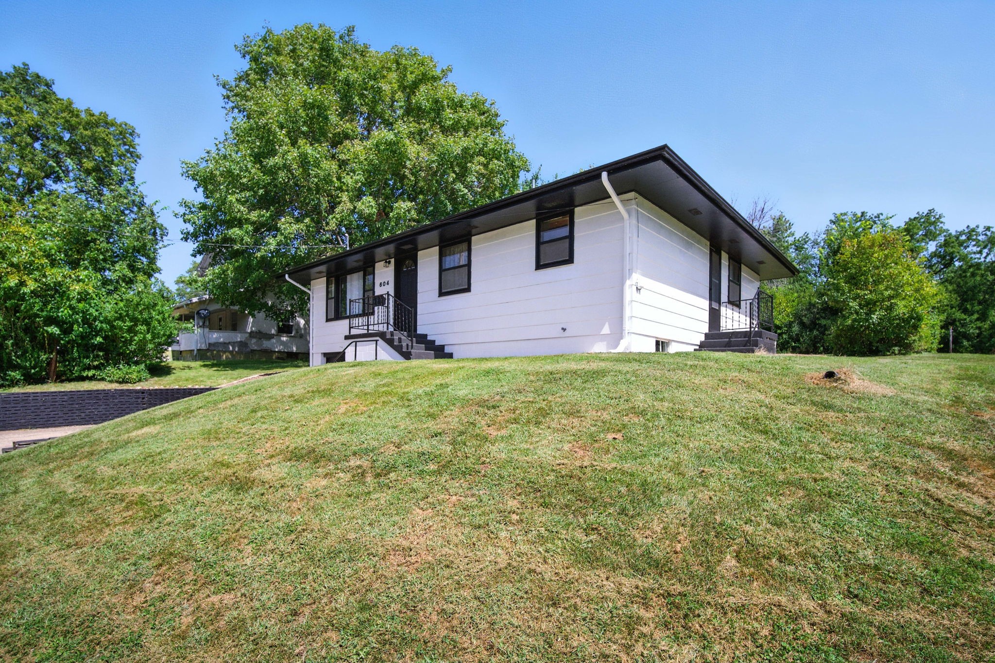 604 N 5th Street