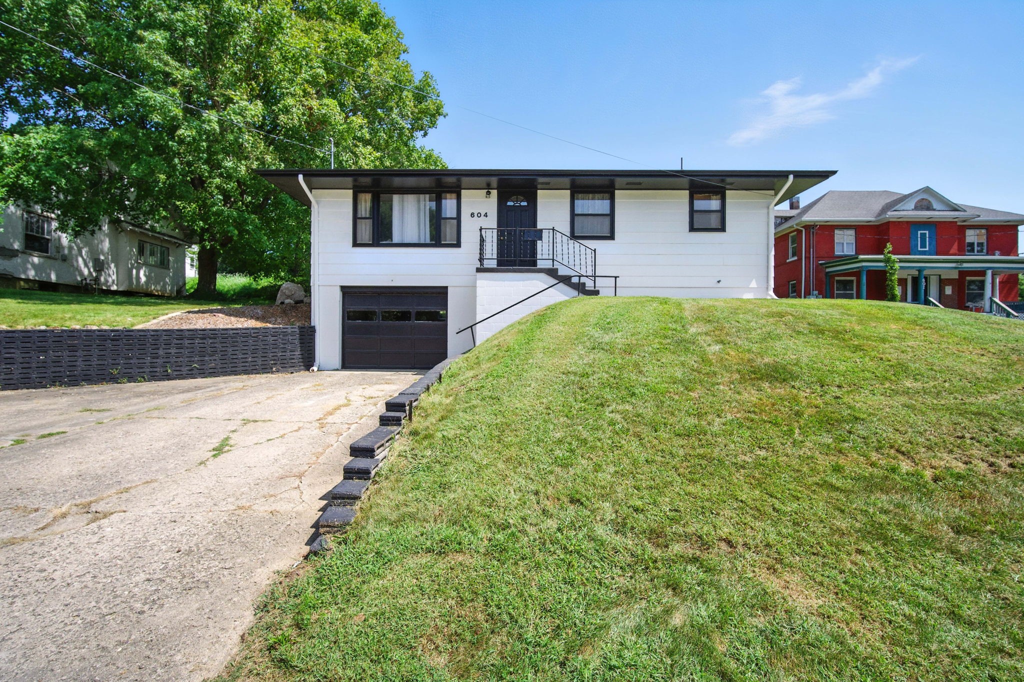 604 N 5th Street