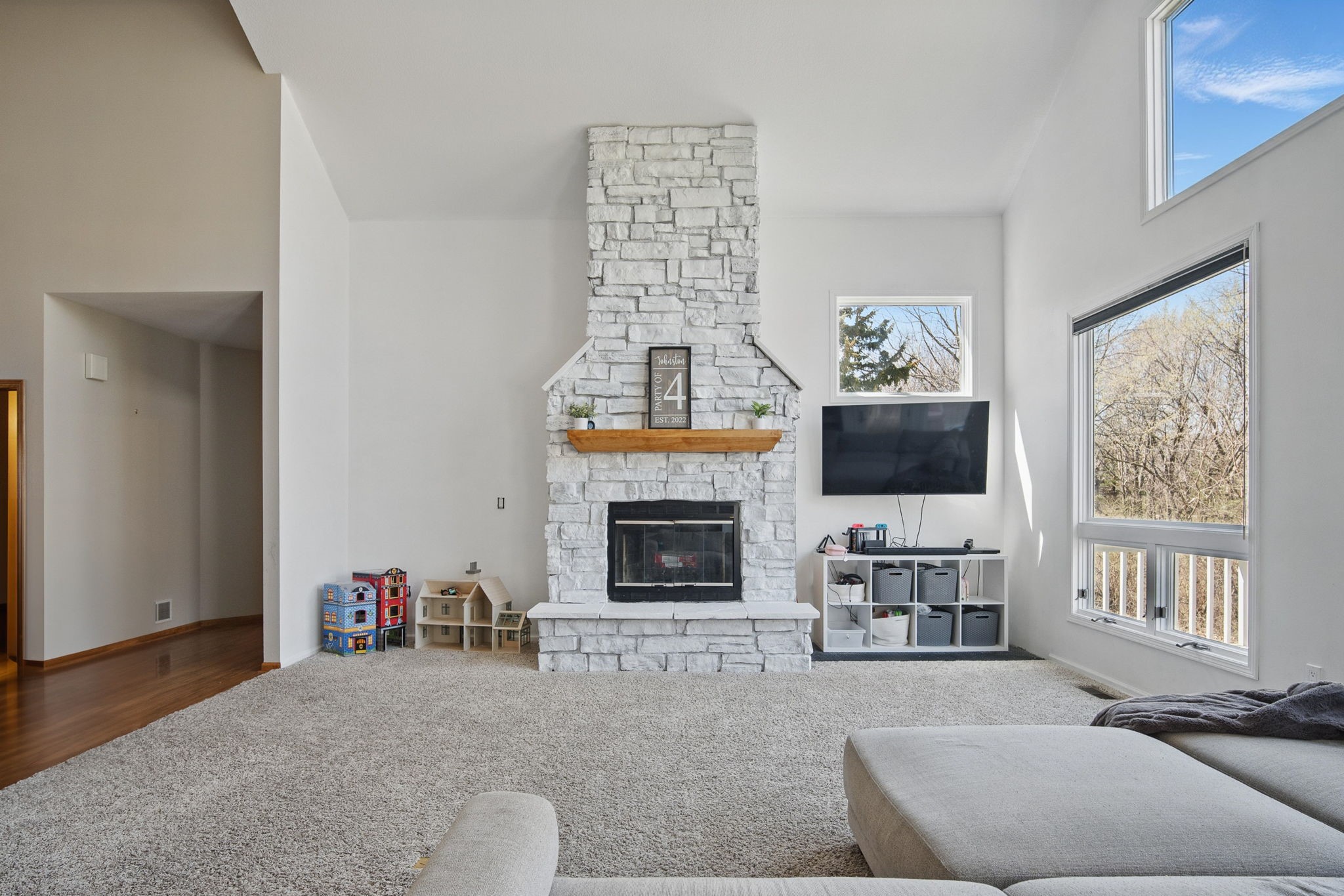 6910 Panorama Drive