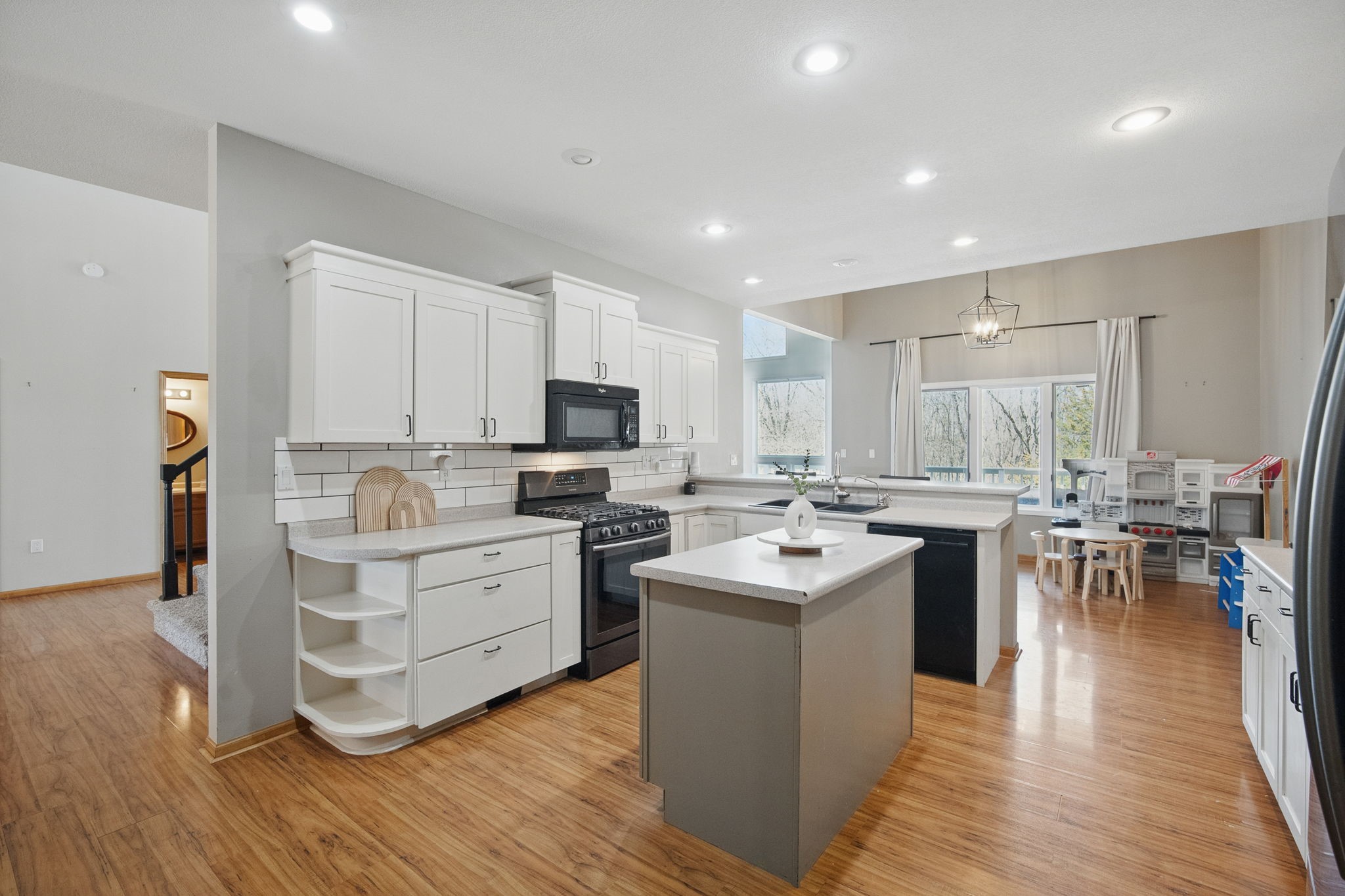 6910 Panorama Drive