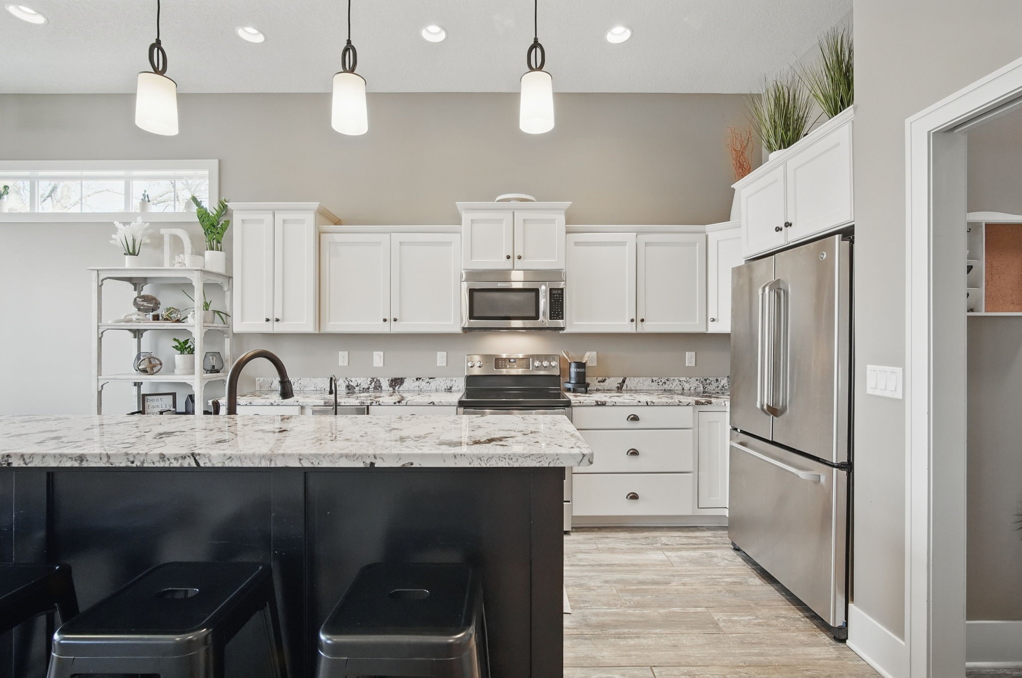 4887 Panorama Drive