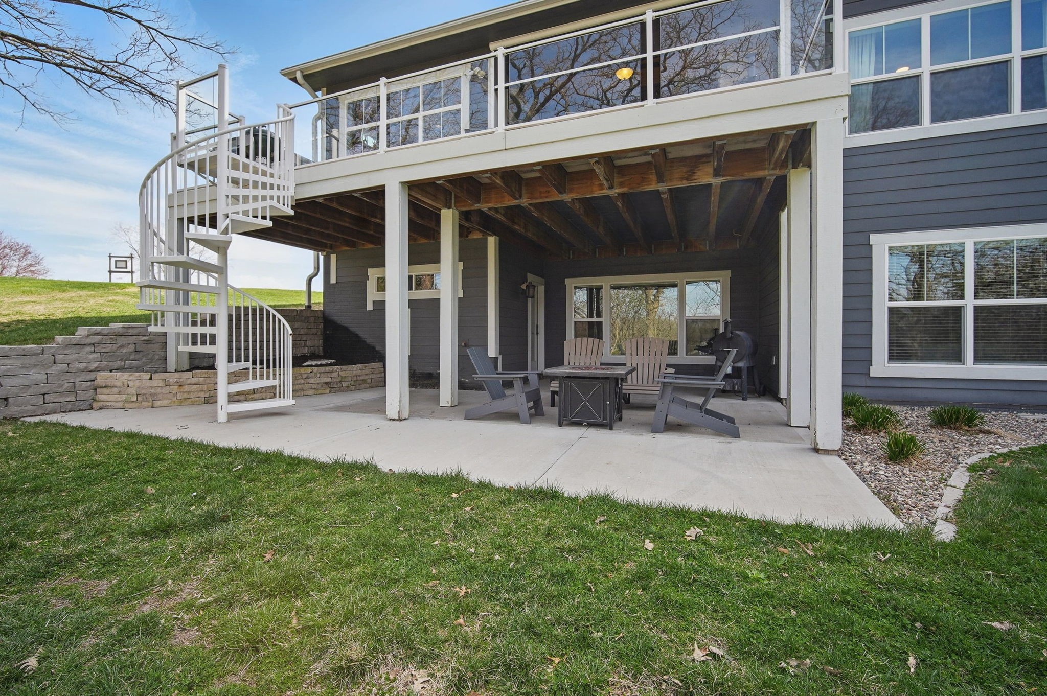 4887 Panorama Drive