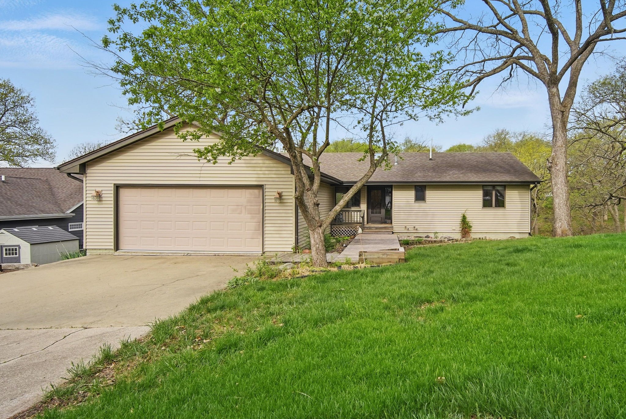 4715 Johnson Point
