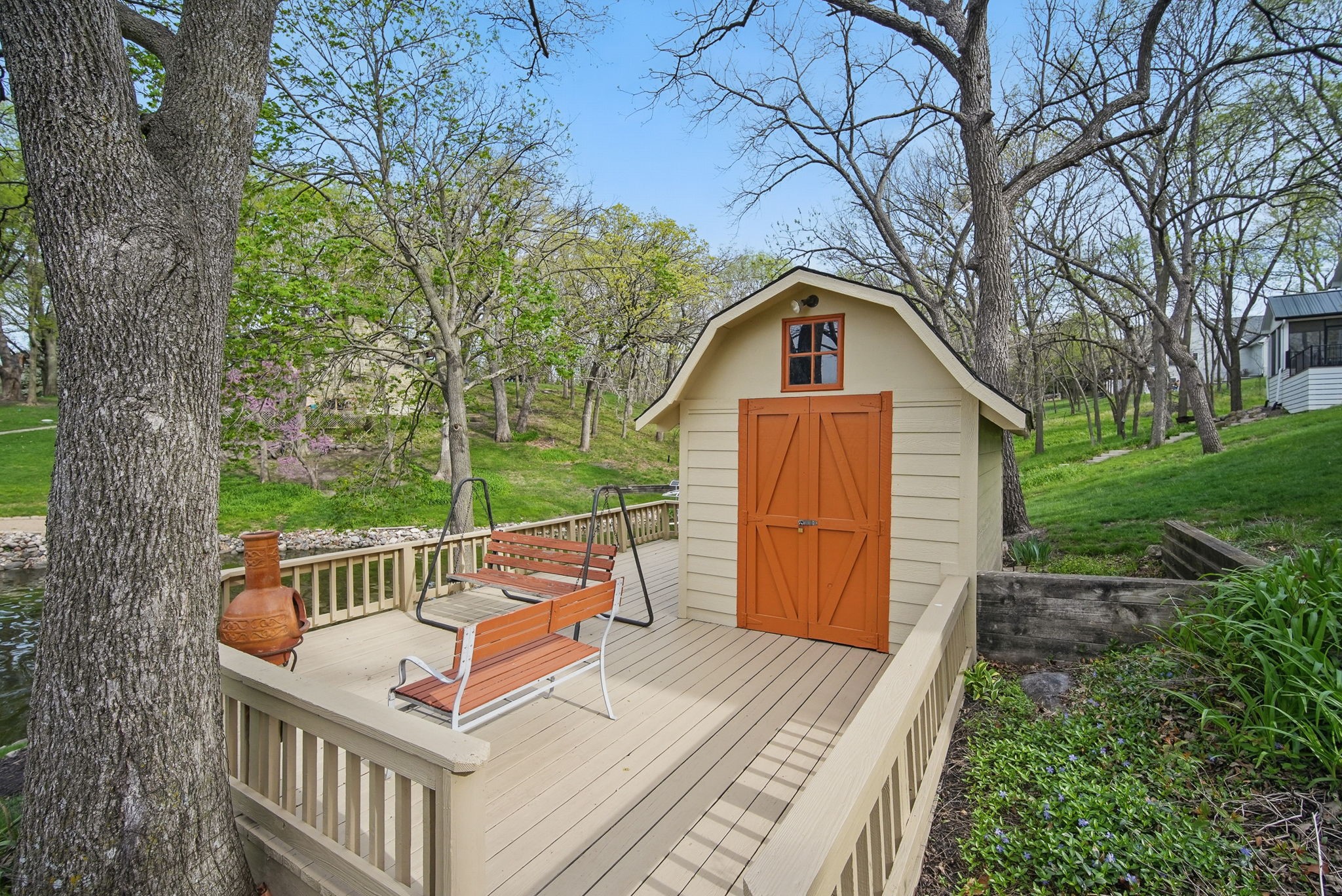 4715 Johnson Point