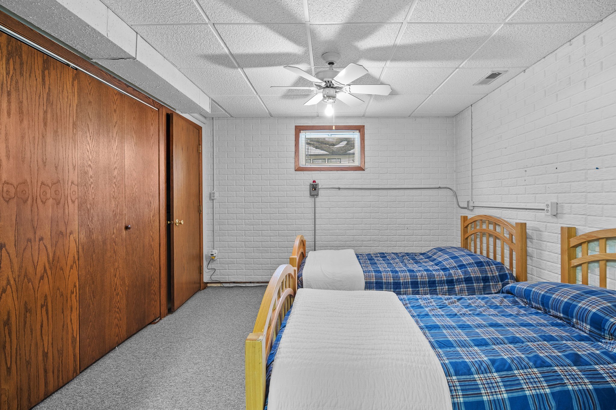 4715 Johnson Point