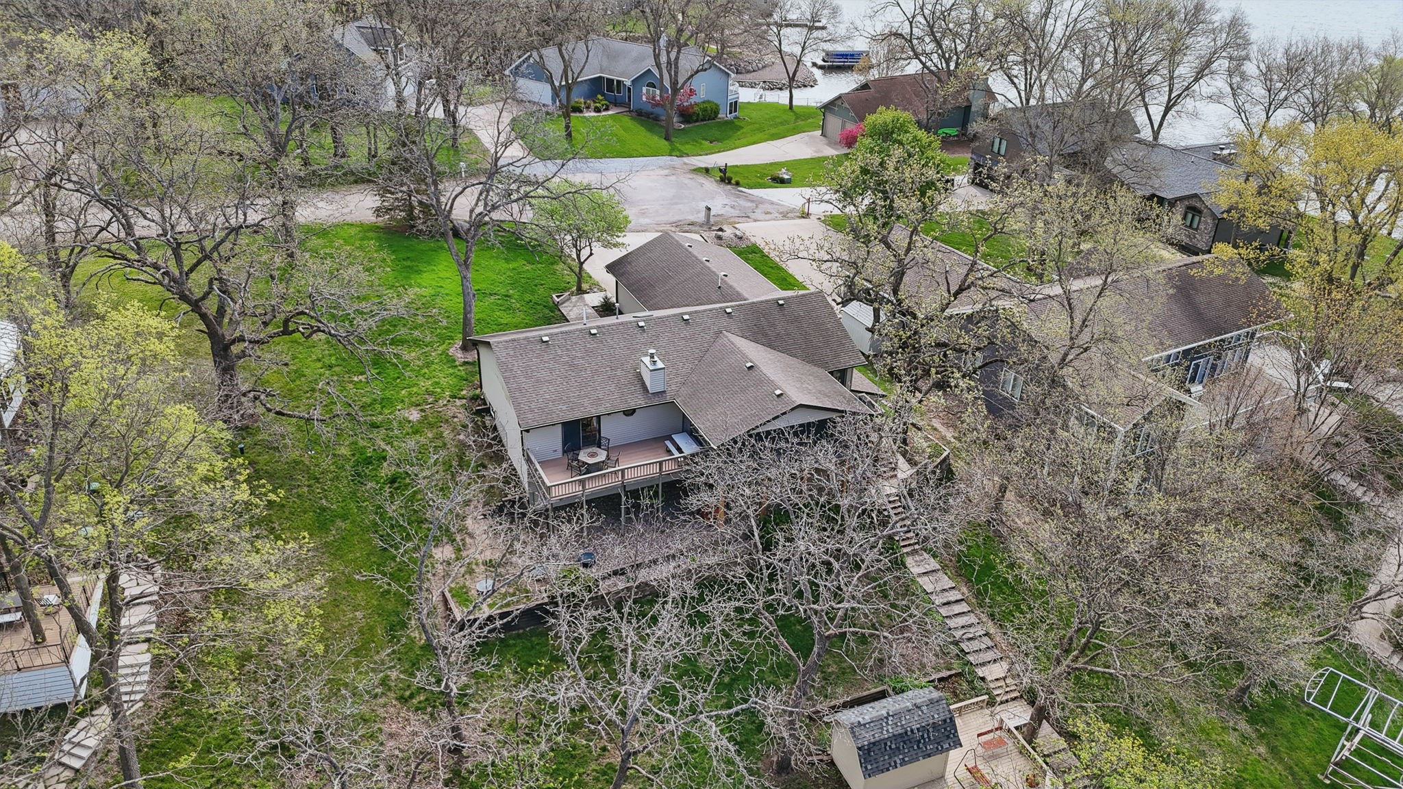4715 Johnson Point